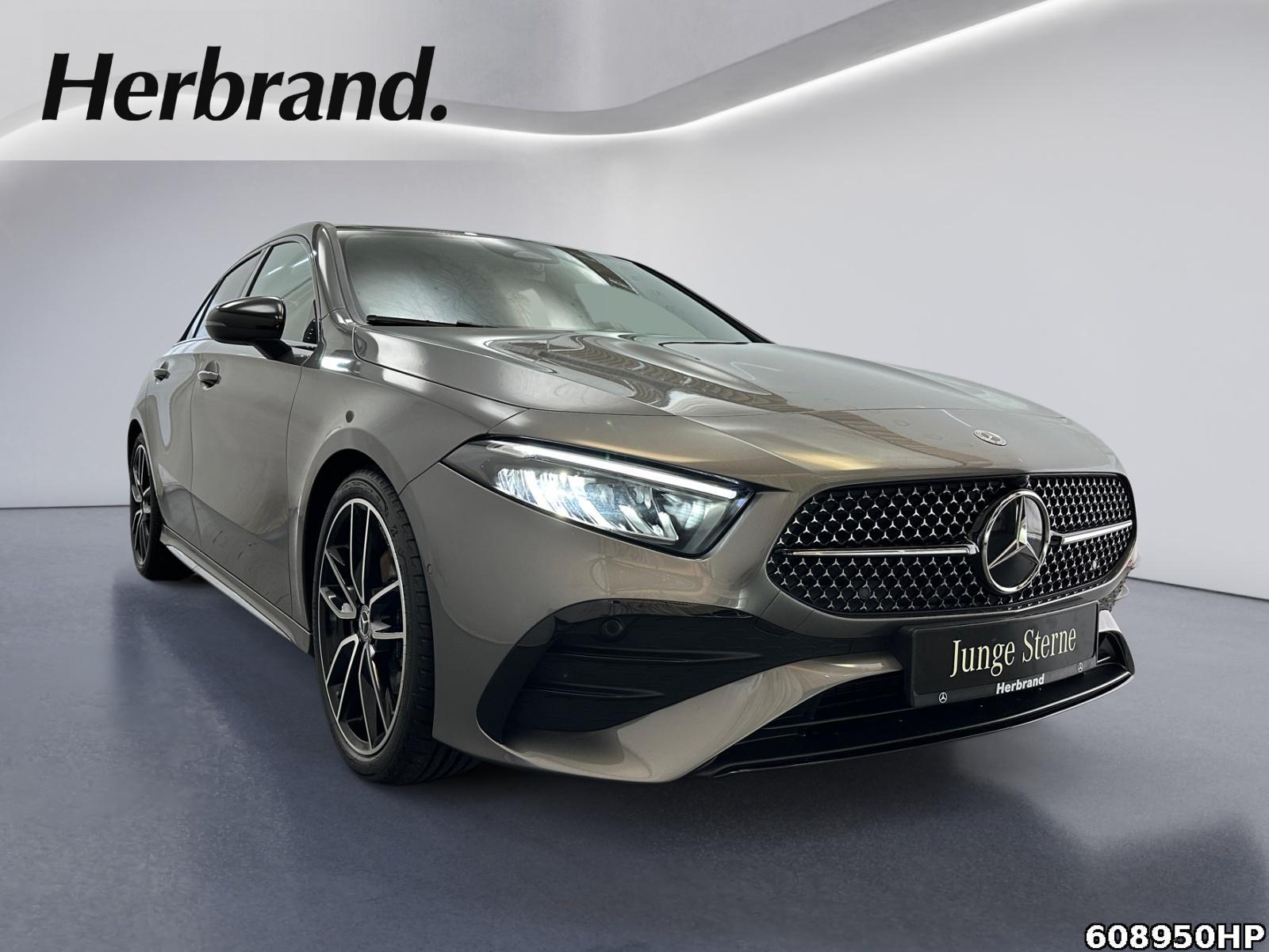 Fahrzeugabbildung Mercedes-Benz A 200 AMG Night DISTRONIC AHK 19