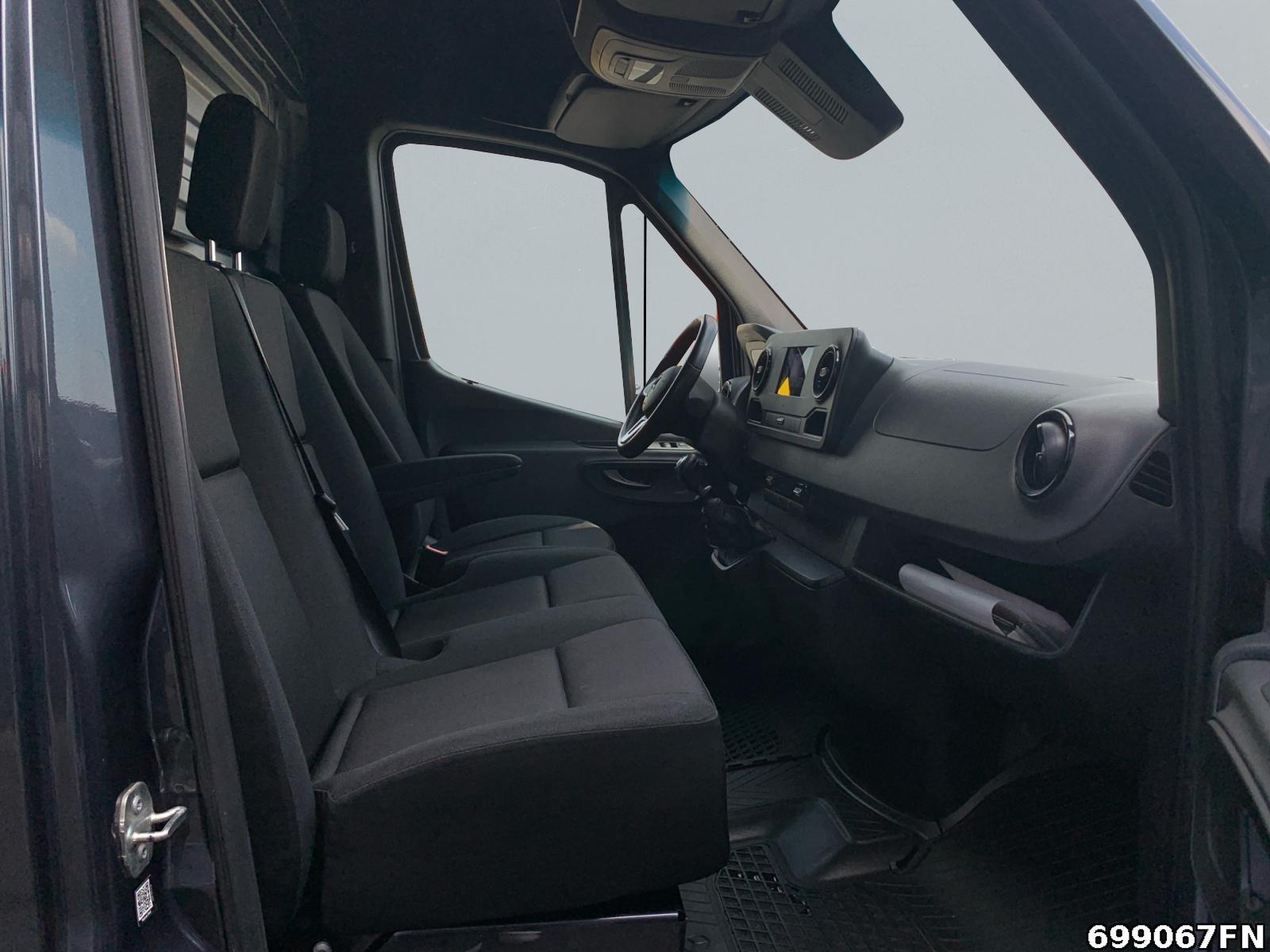 Fahrzeugabbildung Mercedes-Benz Sprinter 317 MAXI *KLIMA**AHK 3,5**REGAL-EINBAU*