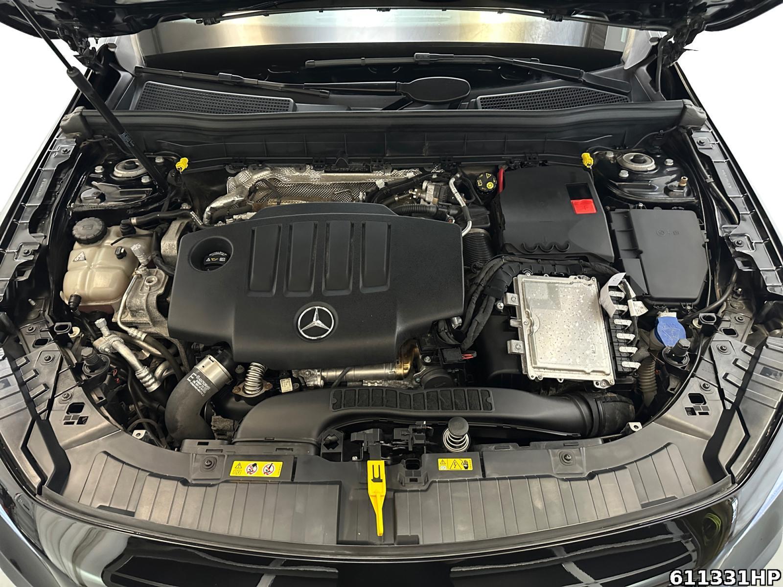 Fahrzeugabbildung Mercedes-Benz GLB 200 d 4M AMG AHK Night 7 Sitze Standheizung