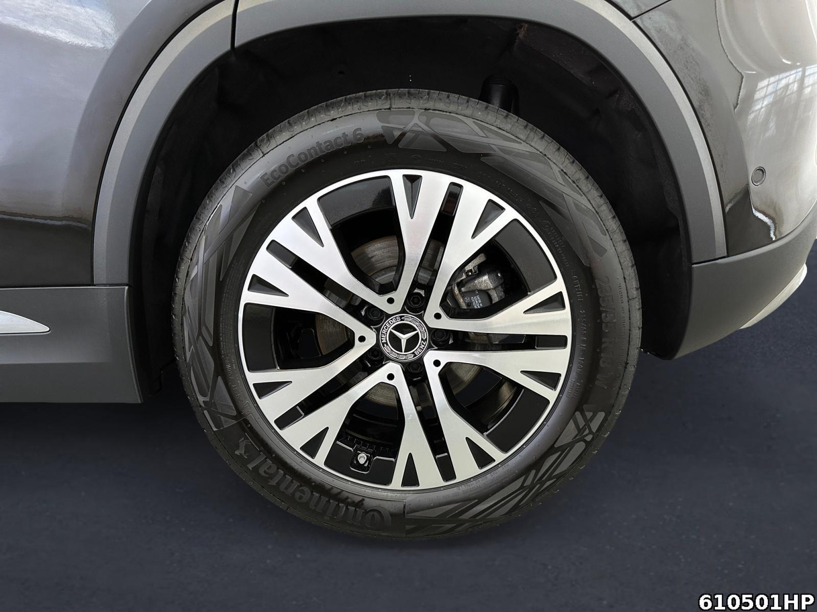 Fahrzeugabbildung Mercedes-Benz GLA 200 Progressive Kamera Easypack LED SHZ DAB