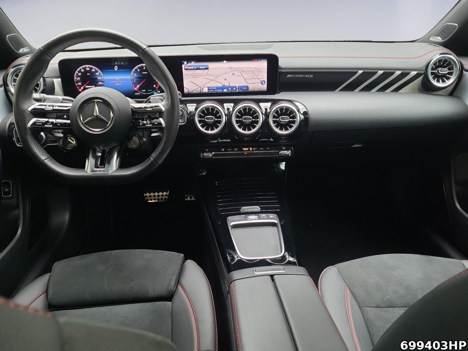 Fahrzeugabbildung Mercedes-Benz CLA 35 AMG 4M Coupé Night II Pano 19