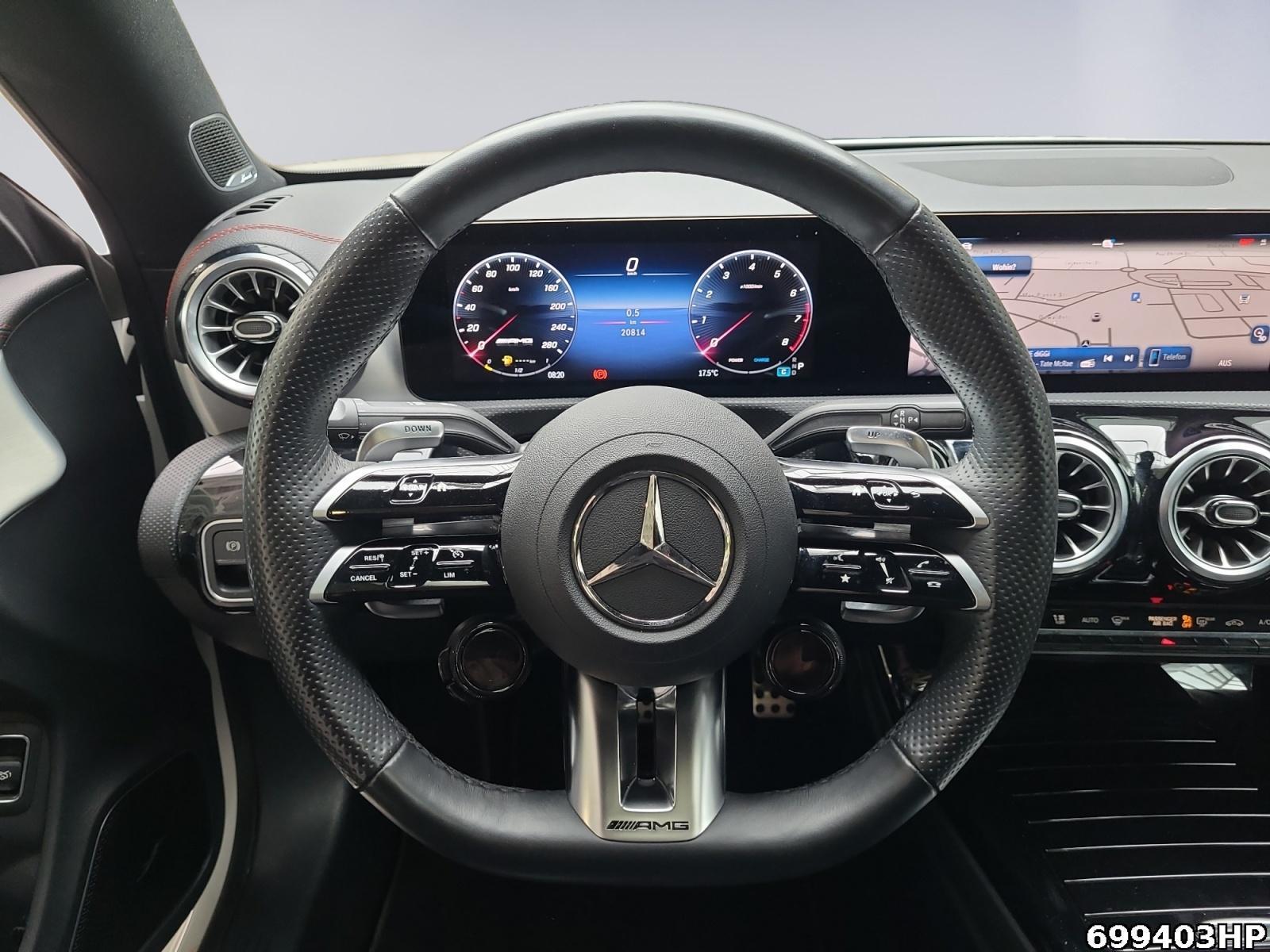 Fahrzeugabbildung Mercedes-Benz CLA 35 AMG 4M Coupé Night II Pano 19