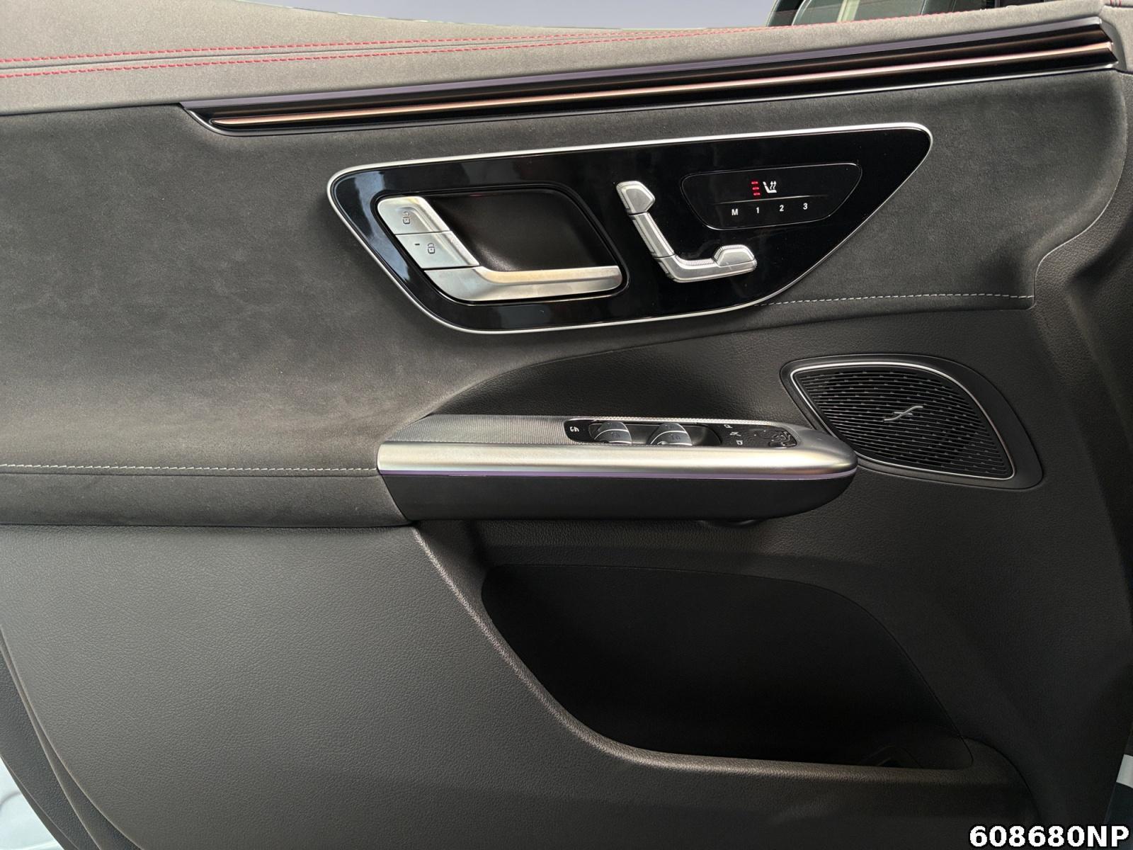 Fahrzeugabbildung Mercedes-Benz EQE SUV 350+ AMG AHK 360° Distronik Night Memory