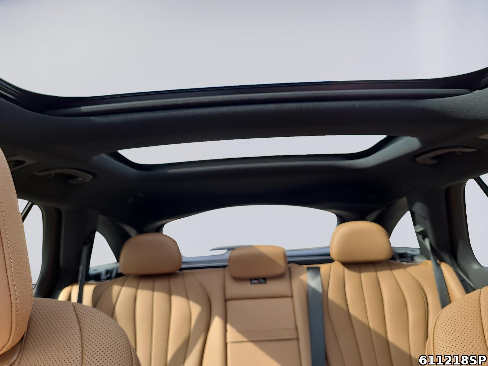 Fahrzeugabbildung Mercedes-Benz E 300 T AMG Burmester Digital-Light Pano AHK