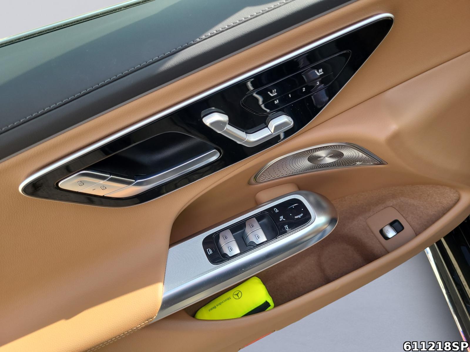 Fahrzeugabbildung Mercedes-Benz E 300 T AMG Burmester Digital-Light Pano AHK
