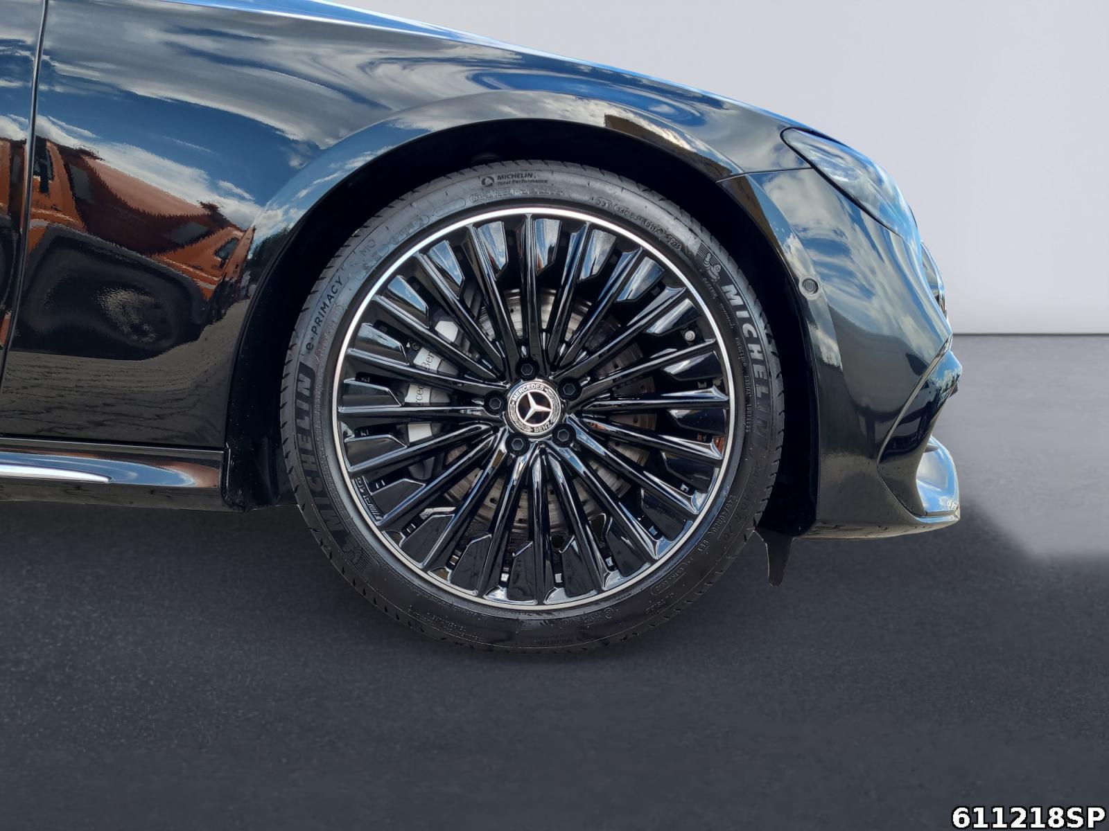 Fahrzeugabbildung Mercedes-Benz E 300 T AMG Burmester Digital-Light Pano AHK