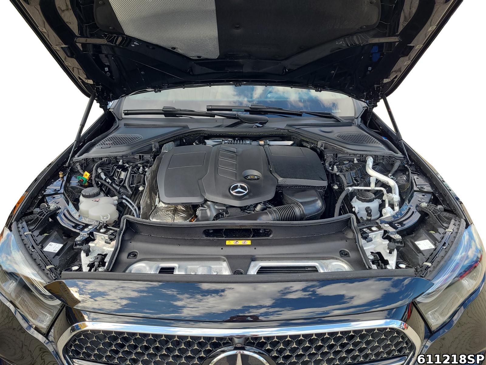 Fahrzeugabbildung Mercedes-Benz E 300 T AMG Burmester Digital-Light Pano AHK