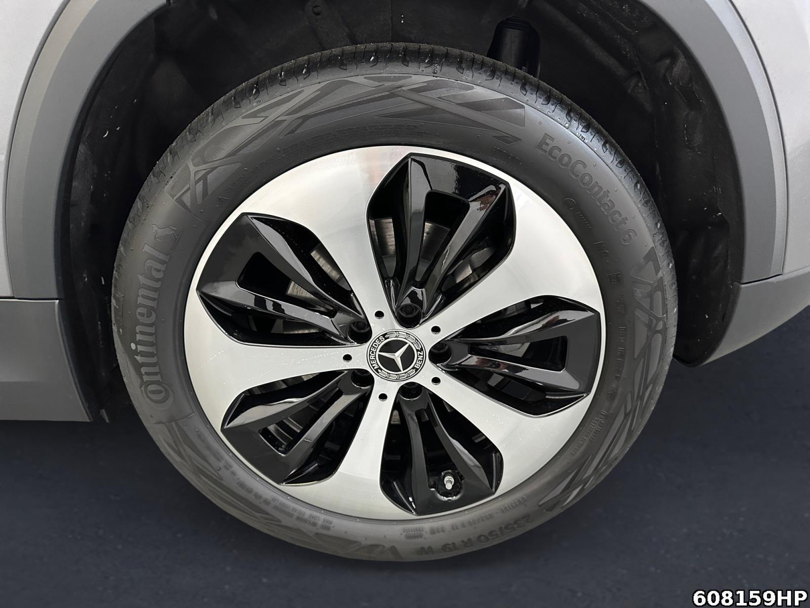 Fahrzeugabbildung Mercedes-Benz GLA 220 d 4M Progressive Night AHK Keyless 360°