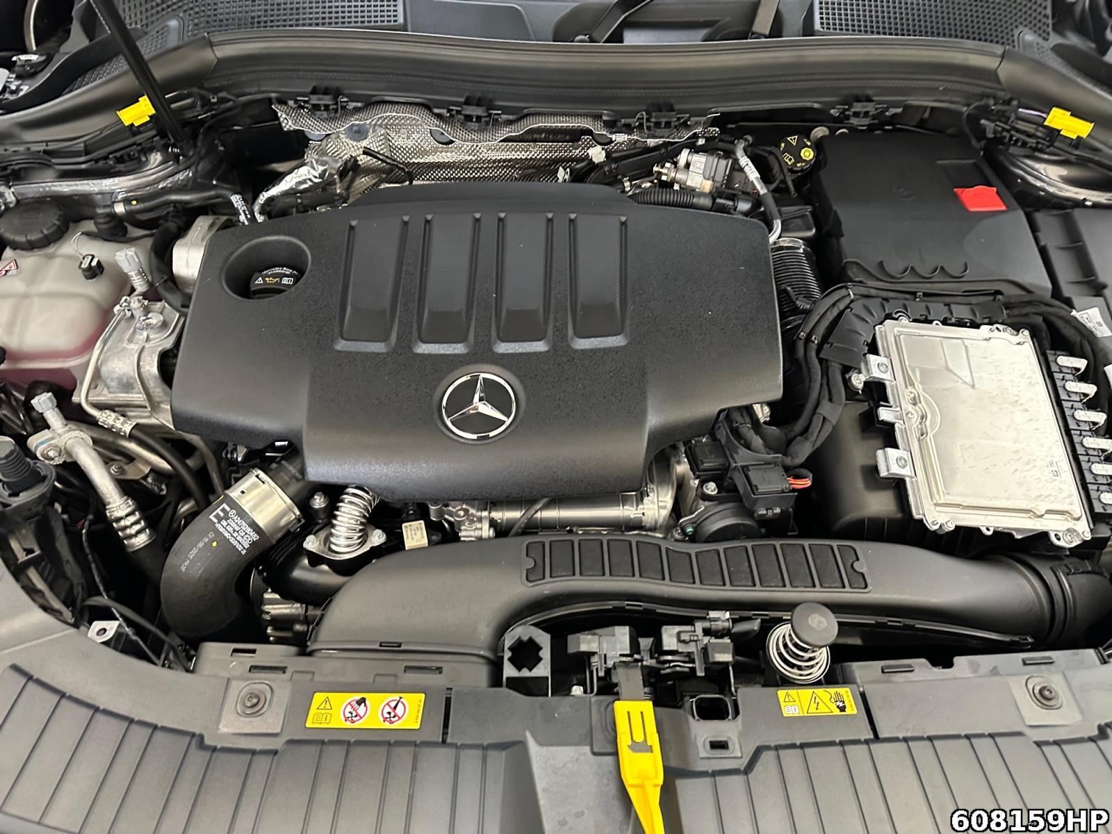 Fahrzeugabbildung Mercedes-Benz GLA 220 d 4M Progressive Night AHK Keyless 360°