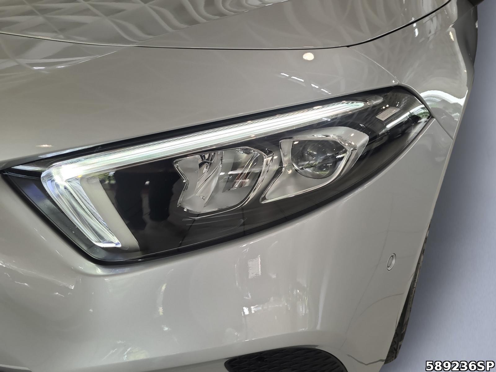 Fahrzeugabbildung Mercedes-Benz A 180 Progressive MBUX CarPlay