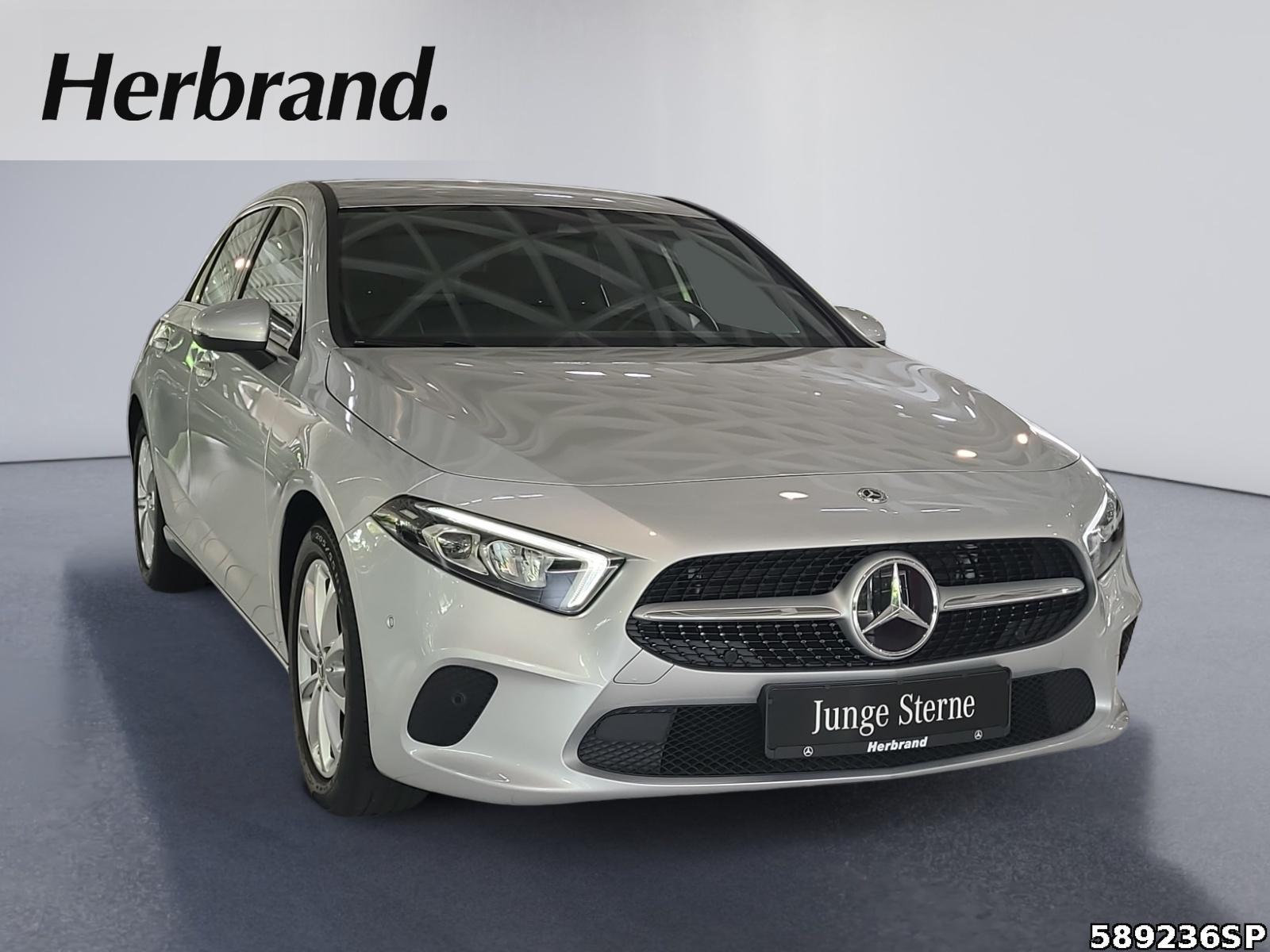Fahrzeugabbildung Mercedes-Benz A 180 Progressive MBUX CarPlay