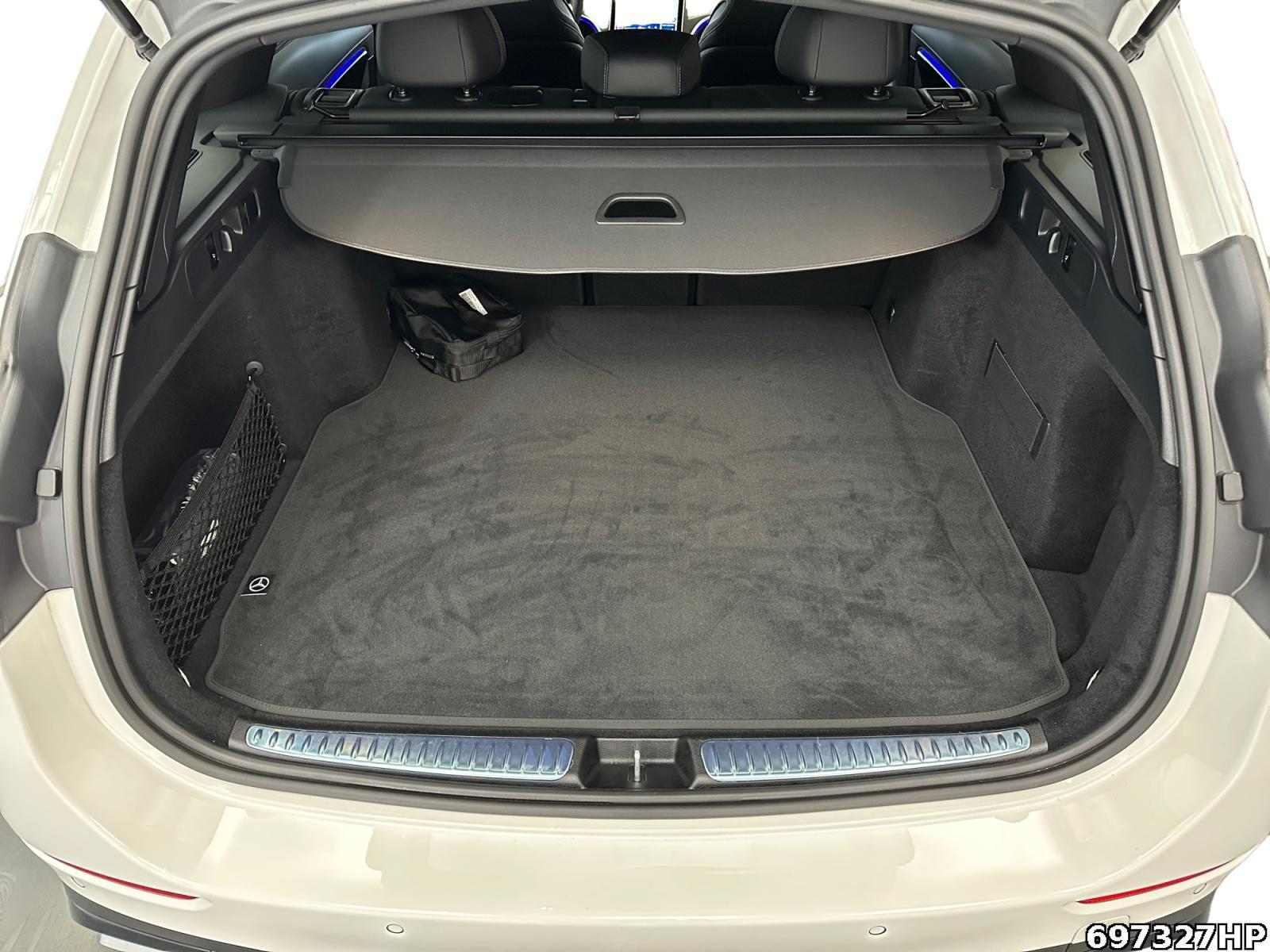 Fahrzeugabbildung Mercedes-Benz C 300 d T AMG AHK Memory Fahrassistenzpaket Carp