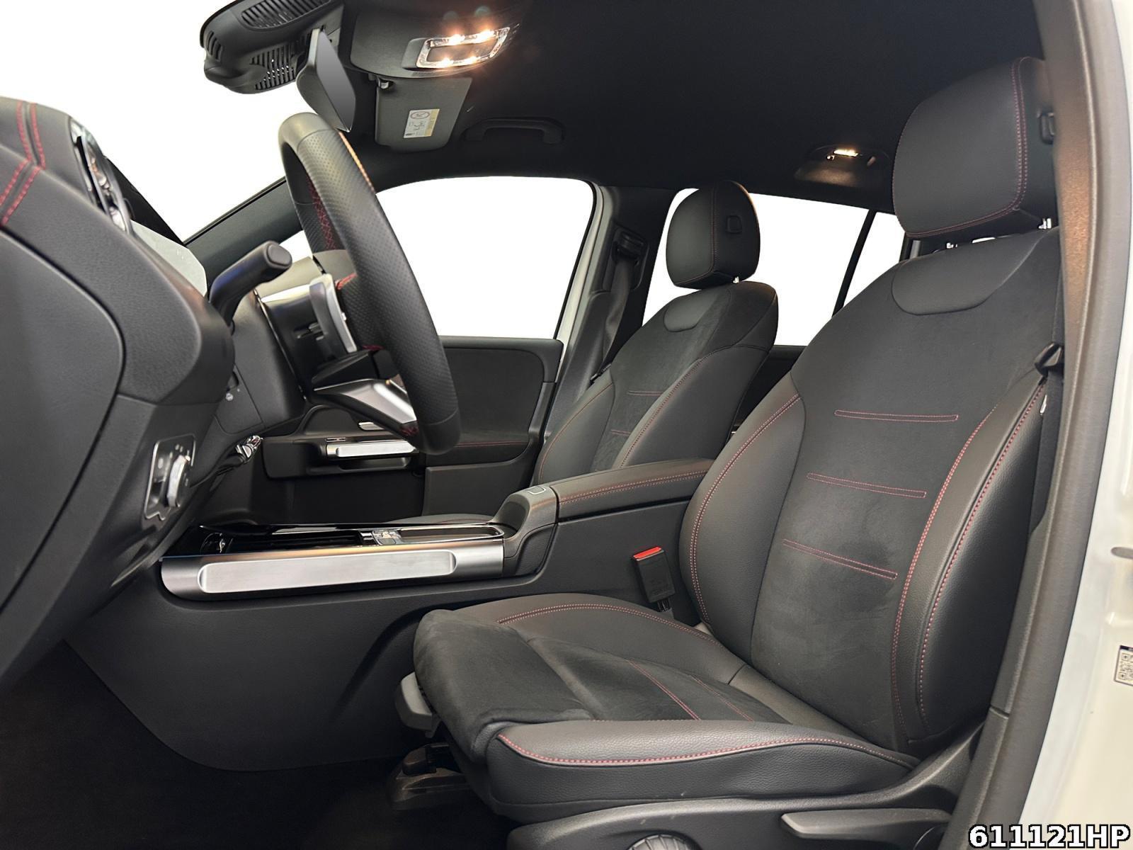 Fahrzeugabbildung Mercedes-Benz EQB AMG DISTRONIC 360° Kamera Night Keyless