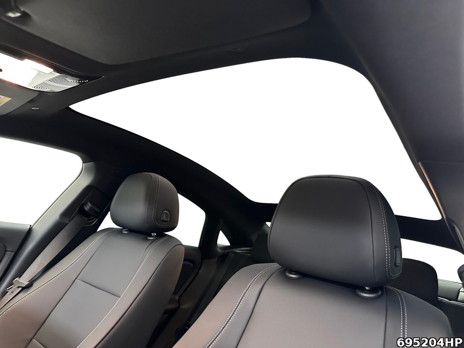 Fahrzeugabbildung Mercedes-Benz CLA 200 +PROGRESSIVE+NIGHT+MEMORY+SUPERSCREEN+
