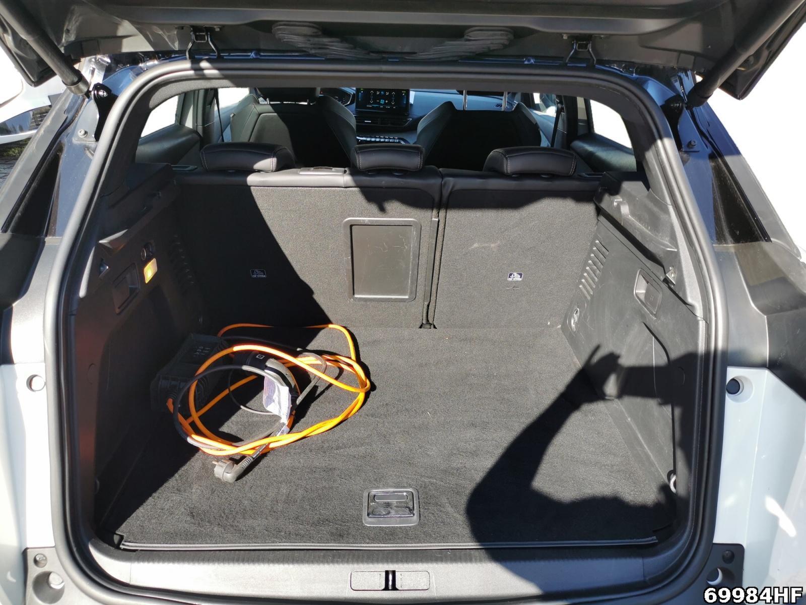Fahrzeugabbildung Peugeot 3008 225 (Plug-In) GT (EURO 6d)
