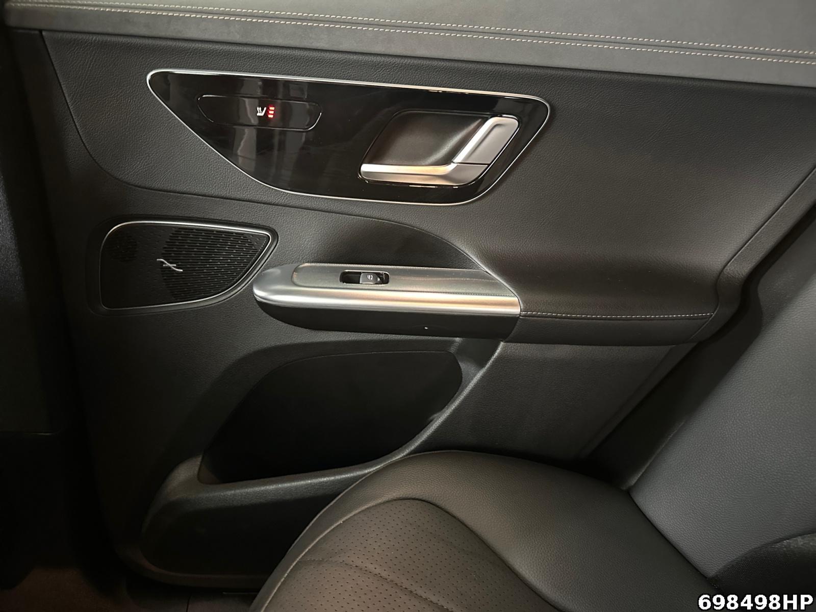 Fahrzeugabbildung Mercedes-Benz EQE SUV 300 Electric Art Distronic Memory 20