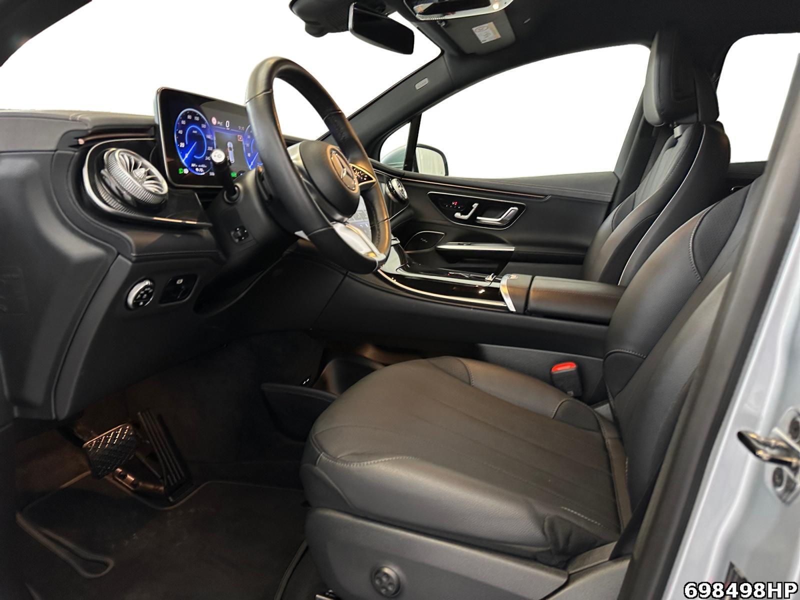 Fahrzeugabbildung Mercedes-Benz EQE SUV 300 Electric Art Distronic Memory 20