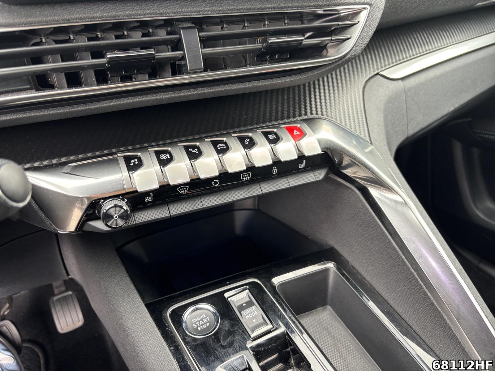 Fahrzeugabbildung Peugeot 3008 Allure Mildhybrid+8FACHBEREIFT+CARPLAY+DAB