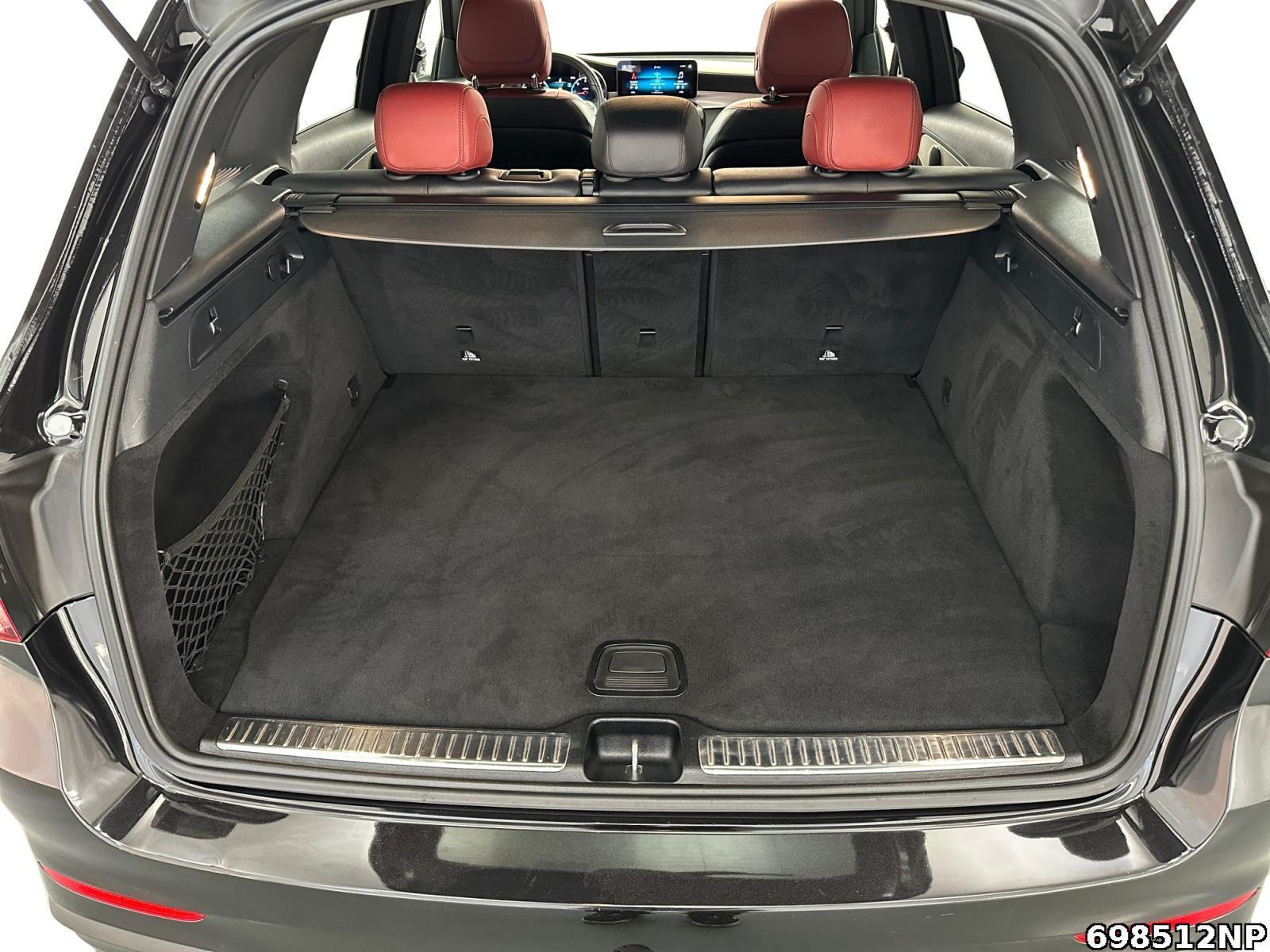 Fahrzeugabbildung Mercedes-Benz GLC 300 d 4M AMG AHK MULTIBEAM Night Pano 360°