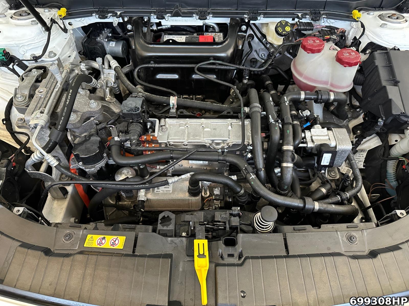 Fahrzeugabbildung Mercedes-Benz EQB 4M Progressive Pano AHK KEYLESS 360°-K.