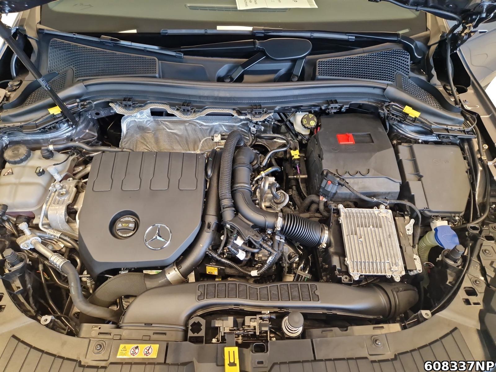 Fahrzeugabbildung Mercedes-Benz GLA 200 AMG Line Pano Night 360 Kamera