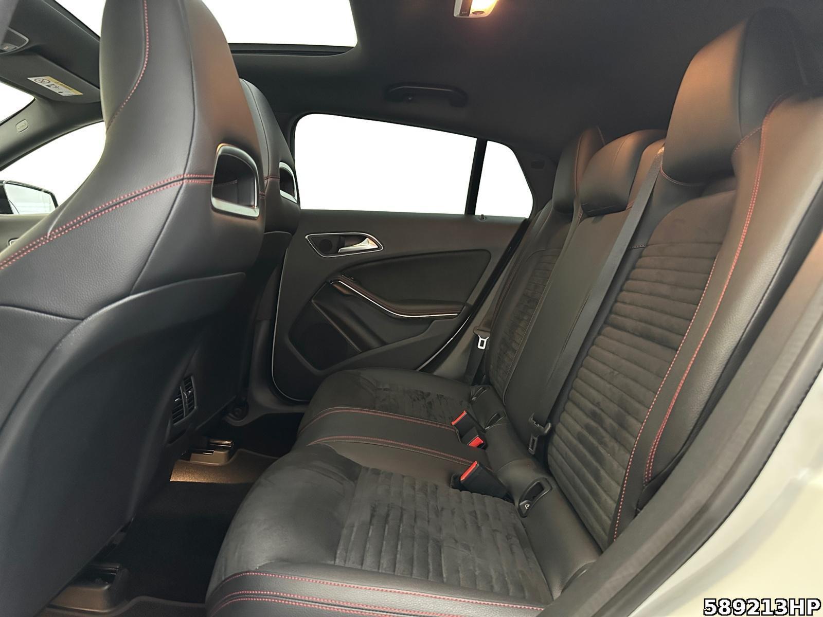 Fahrzeugabbildung Mercedes-Benz CLA 200 Shooting Brake AMG AMG Navi LED Night