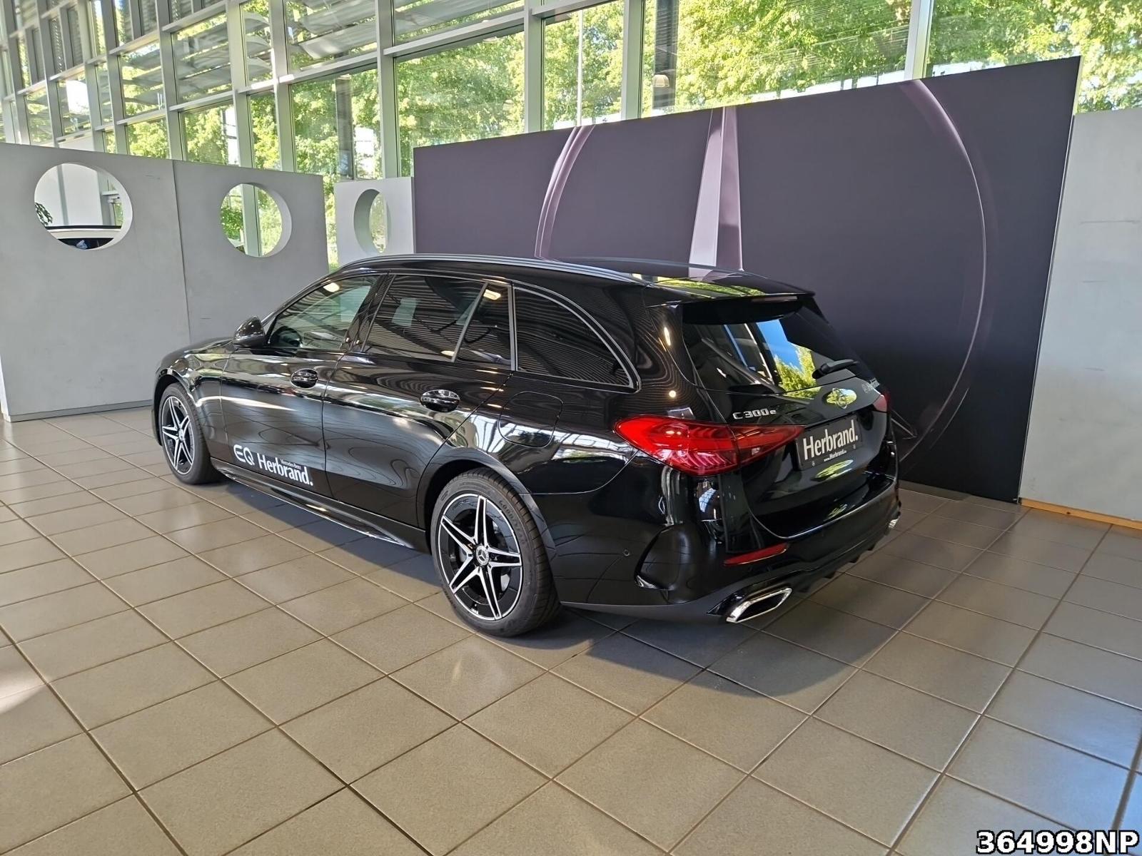 Fahrzeugabbildung Mercedes-Benz C 300 e T AMG+PANO+FAHRASSISTENZPAKET+NIGHTPAKET