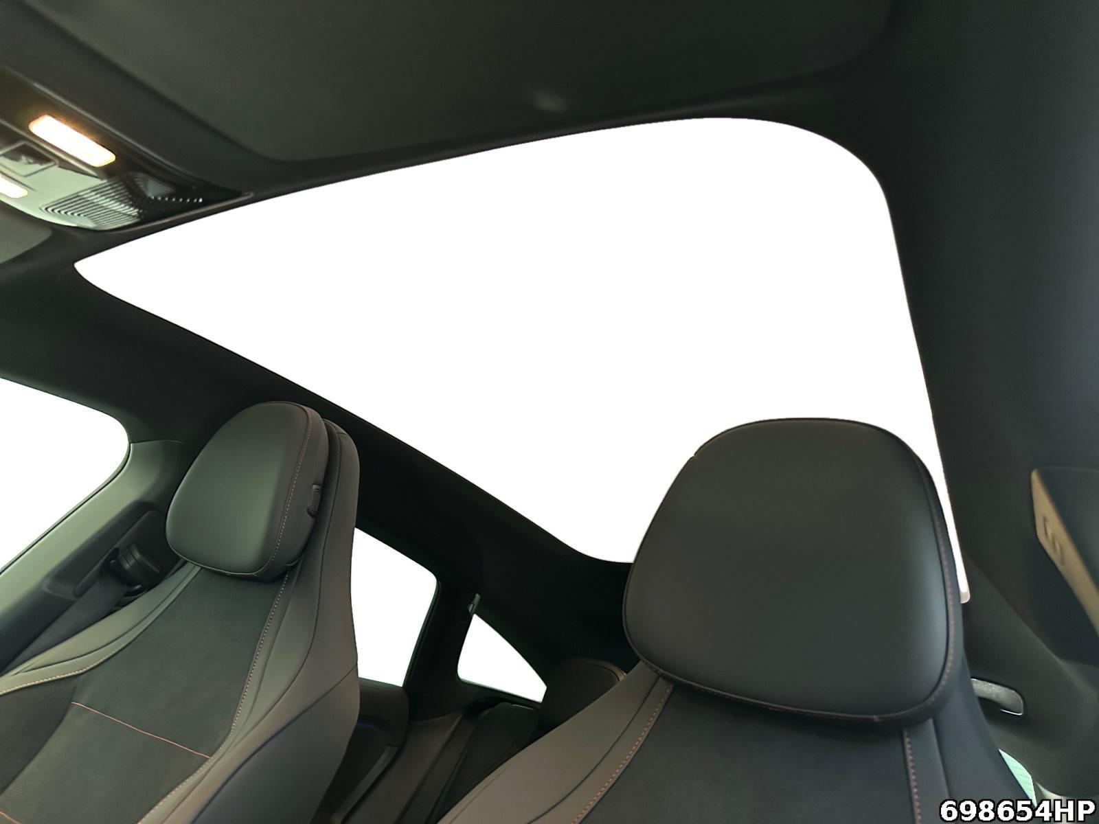 Fahrzeugabbildung Mercedes-Benz CLA 200 Shooting Brake +AMG+NIGHT+BURMESTER+MULTIBEAM+DISTR