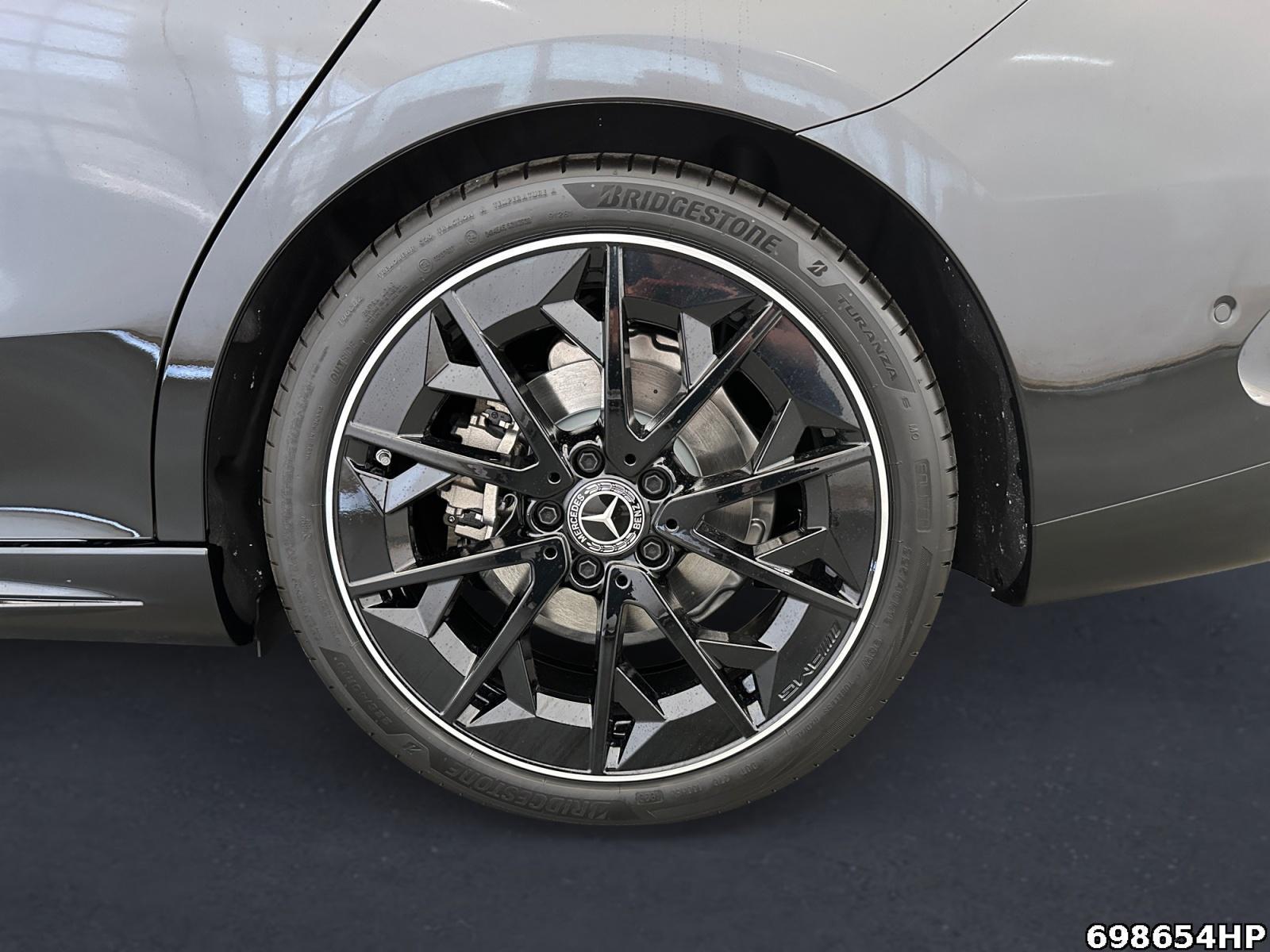 Fahrzeugabbildung Mercedes-Benz CLA 200 Shooting Brake +AMG+NIGHT+BURMESTER+MULTIBEAM+DISTR