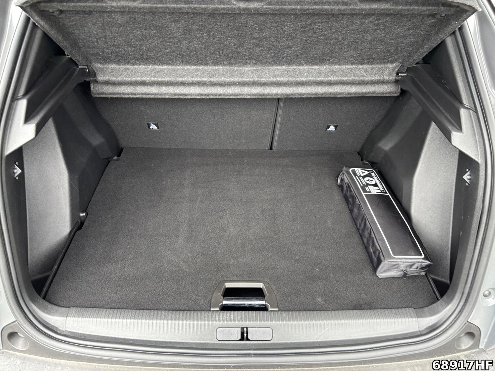 Fahrzeugabbildung Peugeot 2008 1.2 PureTech 130, GT
