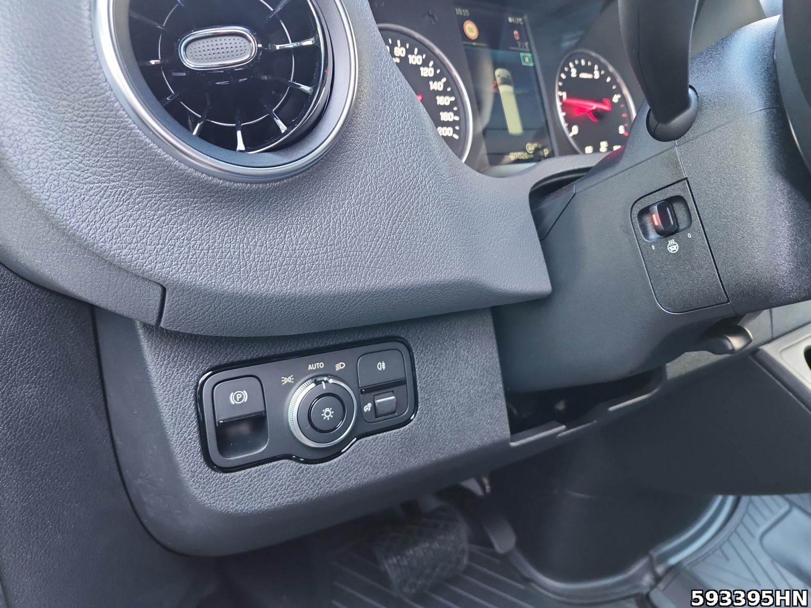 Fahrzeugabbildung Mercedes-Benz Sprinter 319 CDI Kasten PRO*L2H2*LED*Navi*Autom