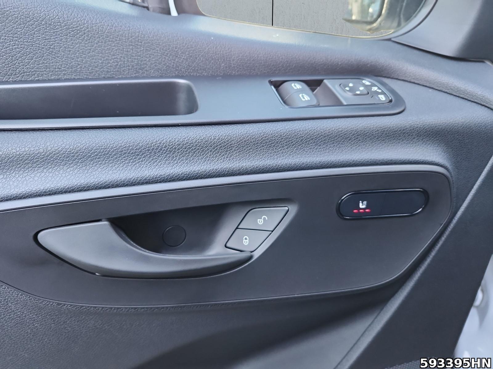 Fahrzeugabbildung Mercedes-Benz Sprinter 319 CDI Kasten PRO*L2H2*LED*Navi*Autom