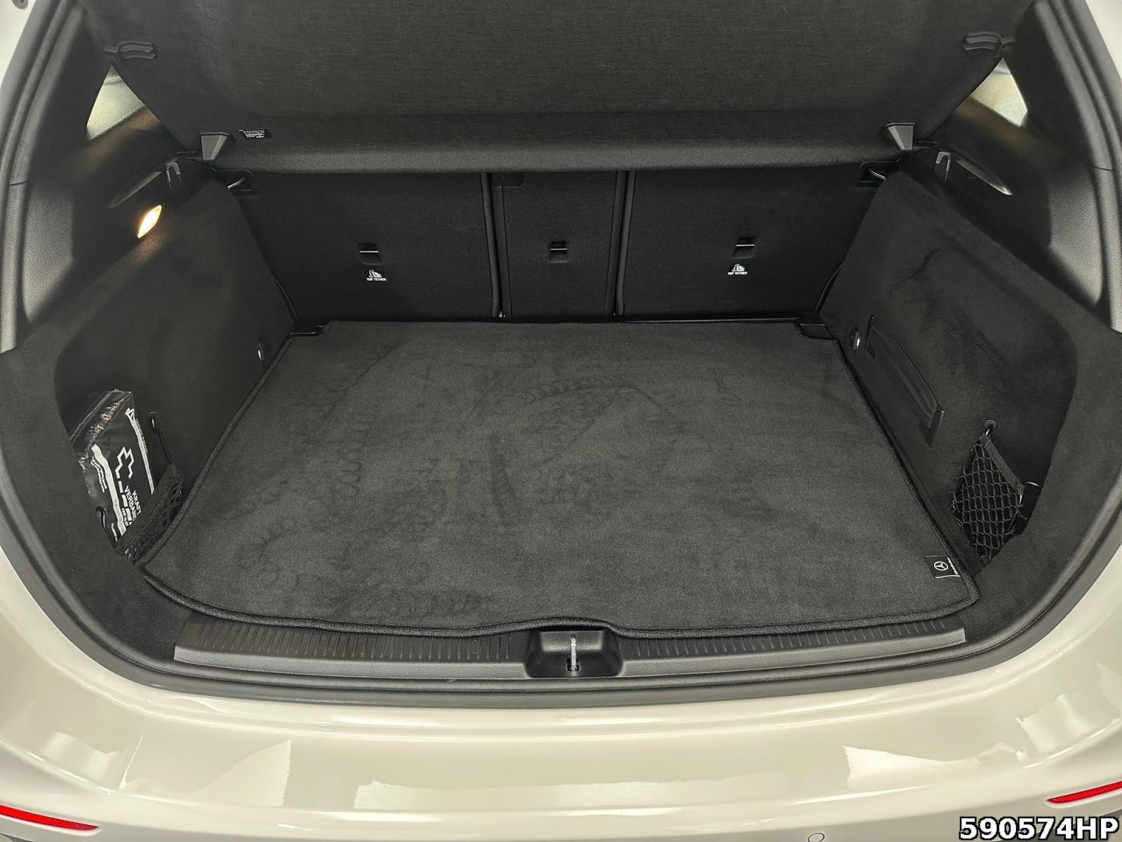 Fahrzeugabbildung Mercedes-Benz B 200 Progressive AHK Kamera CarPlay Lankradhzg