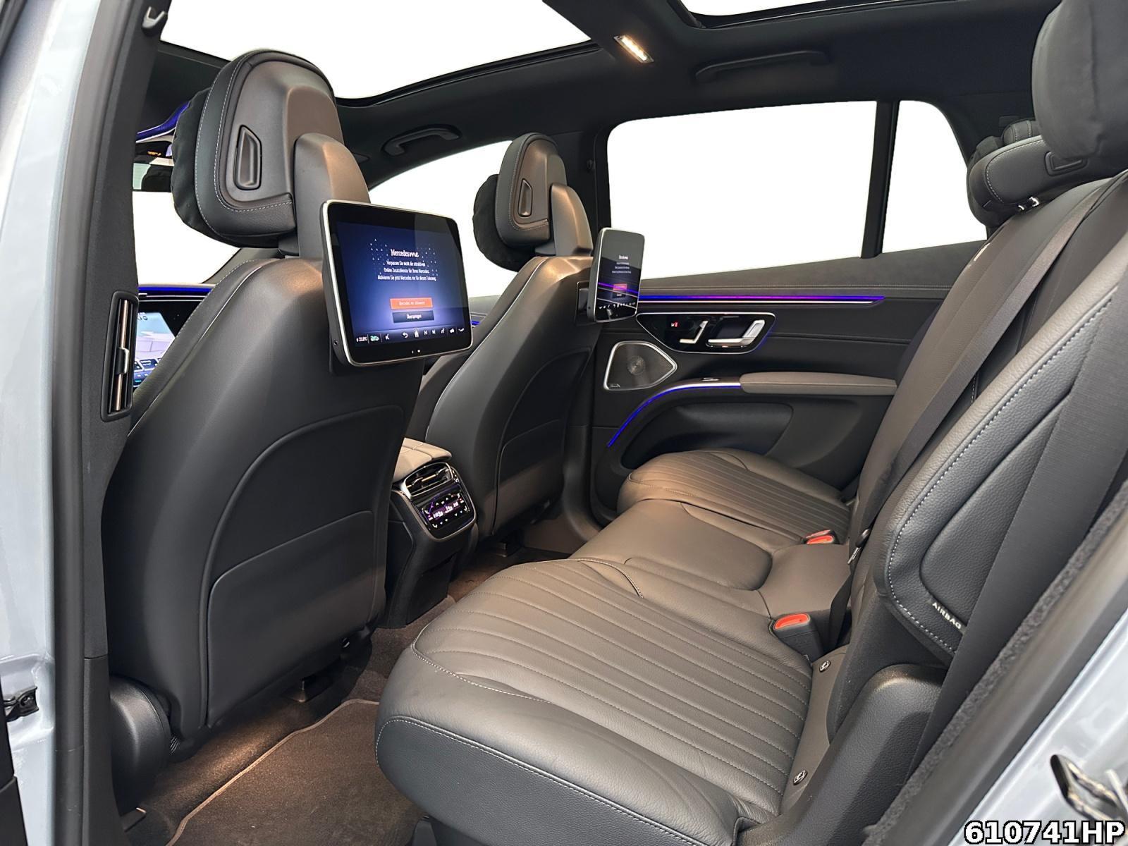 Fahrzeugabbildung Mercedes-Benz EQS SUV 450 4M AMG PanoAHK AirmaticHypersc 360°