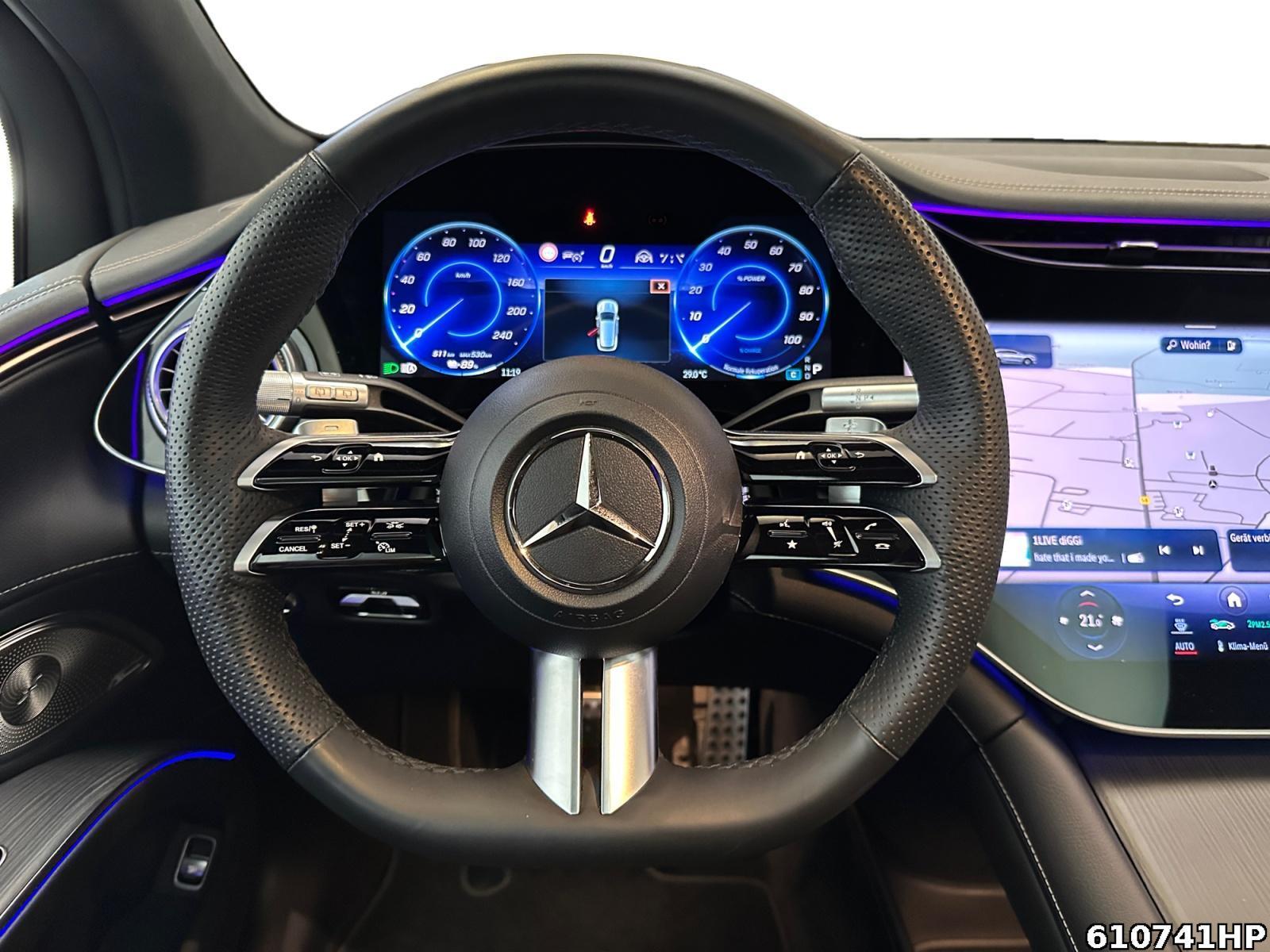 Fahrzeugabbildung Mercedes-Benz EQS SUV 450 4M AMG PanoAHK AirmaticHypersc 360°