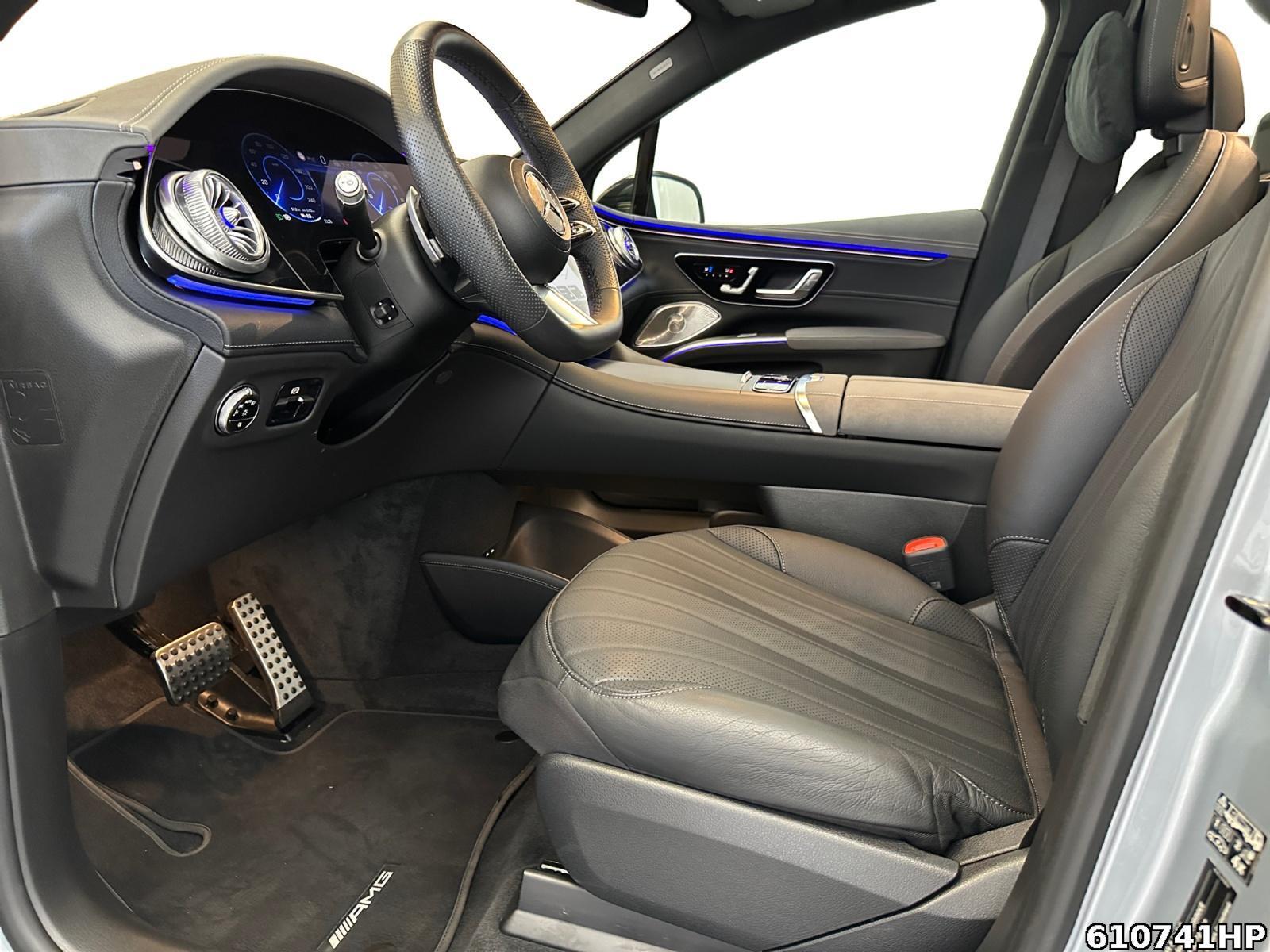 Fahrzeugabbildung Mercedes-Benz EQS SUV 450 4M AMG PanoAHK AirmaticHypersc 360°