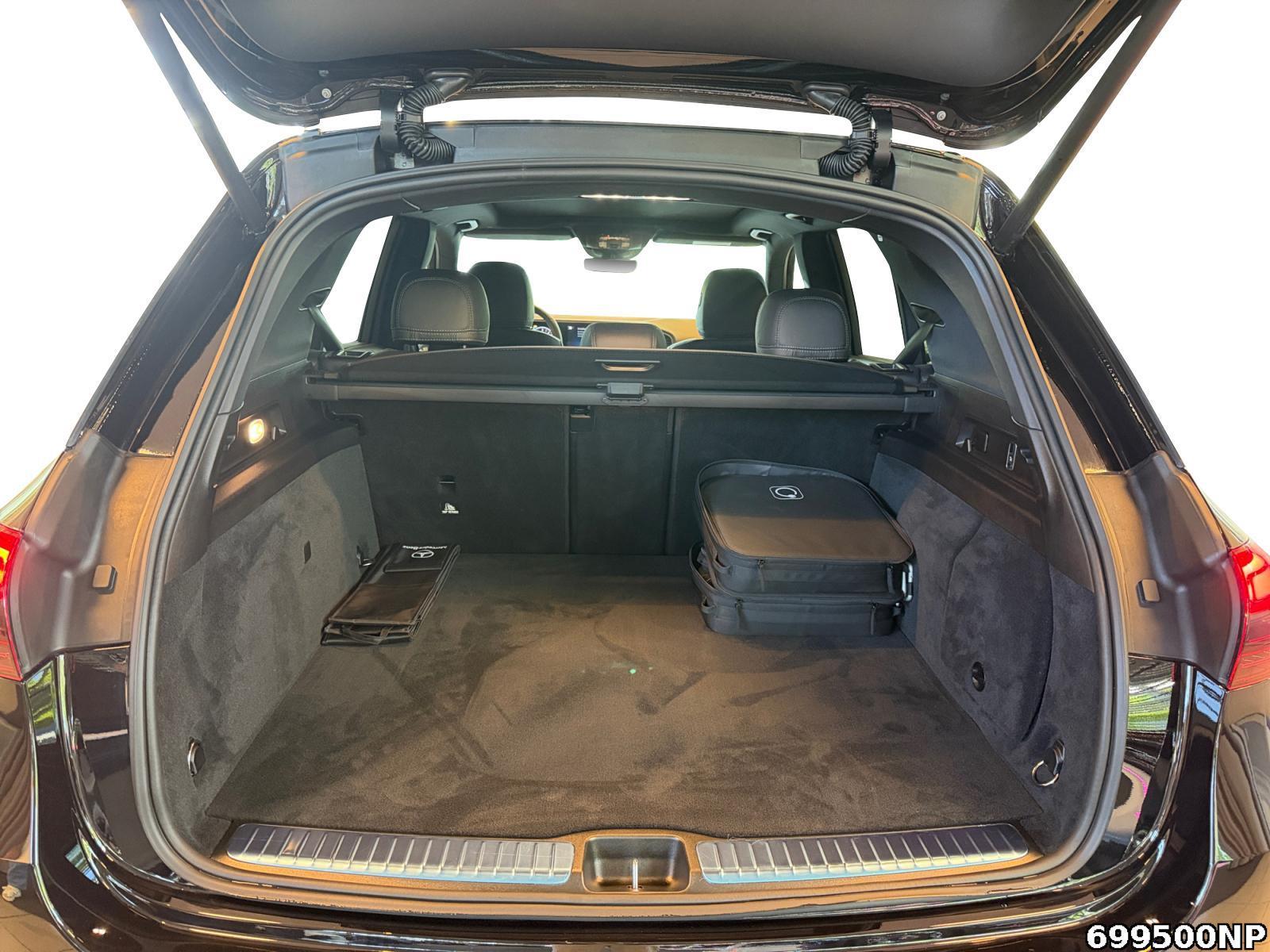 Fahrzeugabbildung Mercedes-Benz GLE 350 de 4M AMG Airmatic Burmester Pano AHK