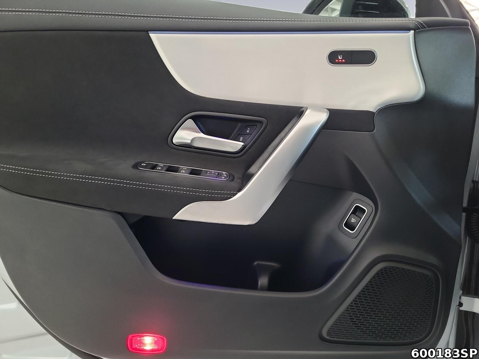 Fahrzeugabbildung Mercedes-Benz CLA 200 AMG