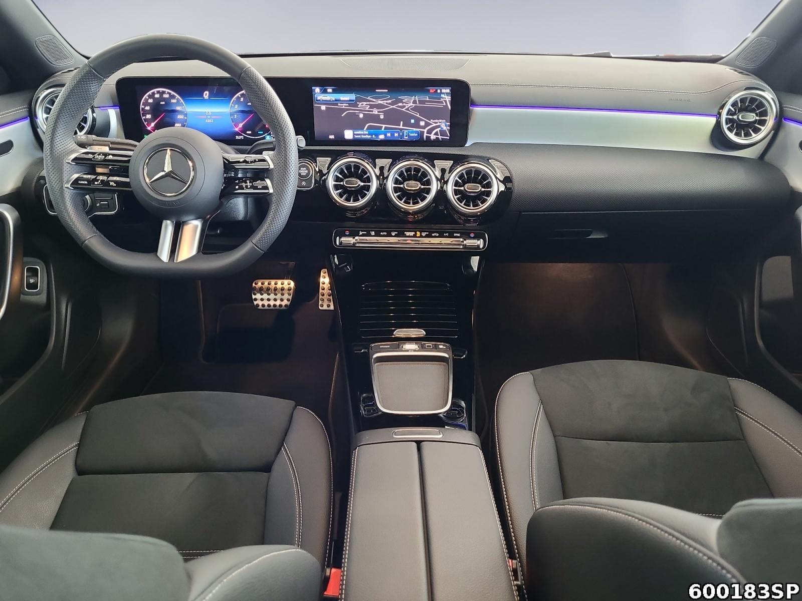 Fahrzeugabbildung Mercedes-Benz CLA 200 AMG