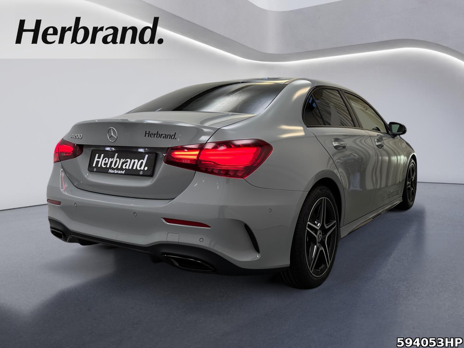 Fahrzeugabbildung Mercedes-Benz A 200 Limousine +AMG+STANDHZG+KAMERA+AHK+NIGHT++