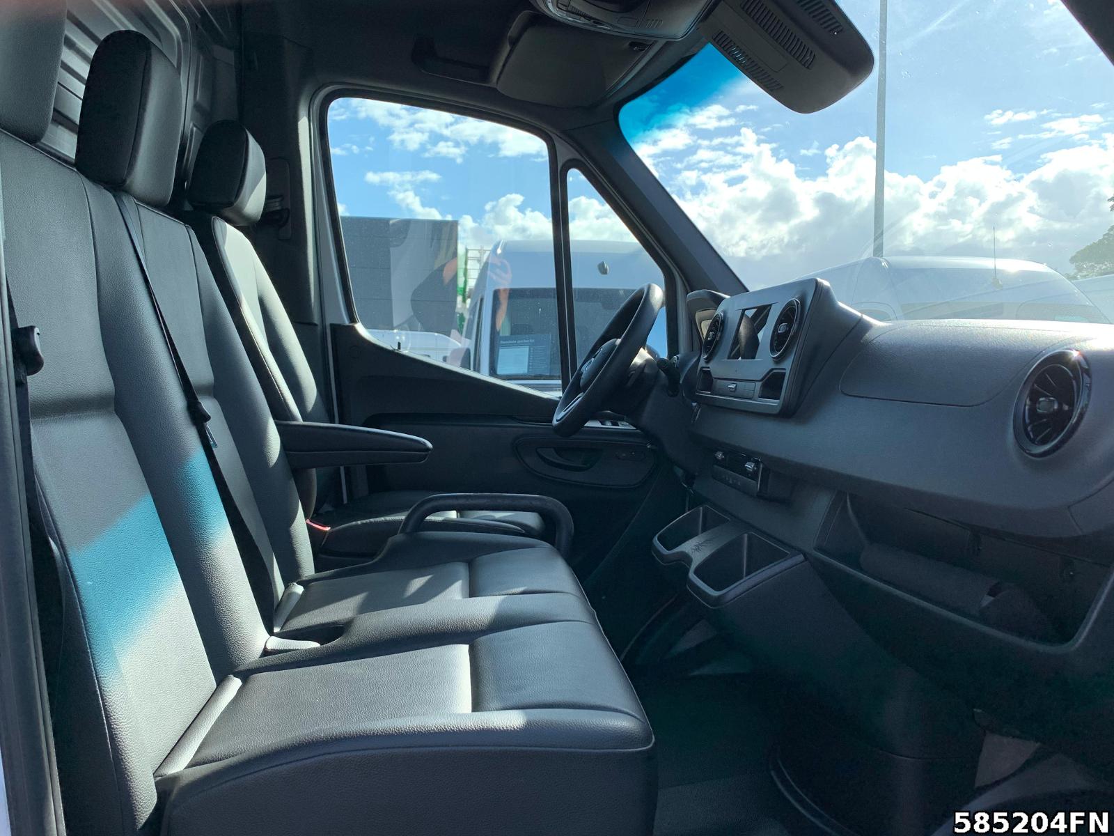 Fahrzeugabbildung Mercedes-Benz Sprinter 317 L2H2 *KLIMA*AUTOMAT*KAMERA*AHK 2,8