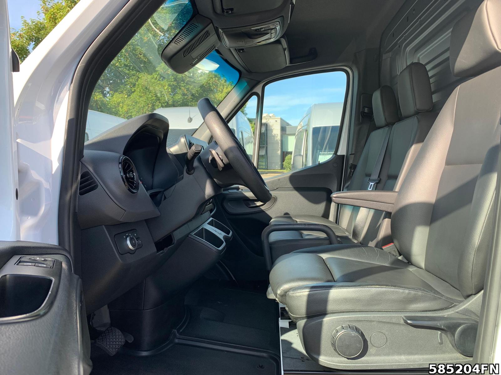 Fahrzeugabbildung Mercedes-Benz Sprinter 317 L2H2 *KLIMA*AUTOMAT*KAMERA*AHK 2,8