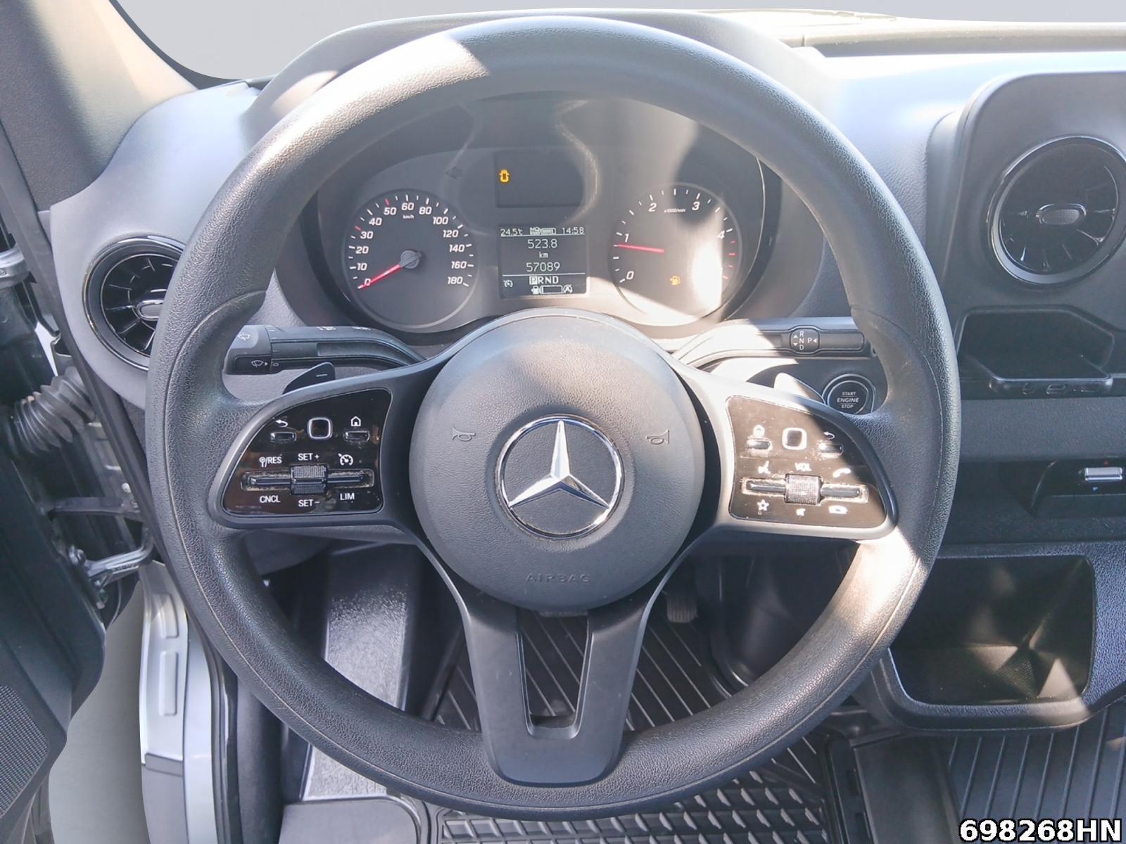 Fahrzeugabbildung Mercedes-Benz Sprinter 317 CDI L3H2 9-G*LED*AHK*Tempo*5-S*Ramp