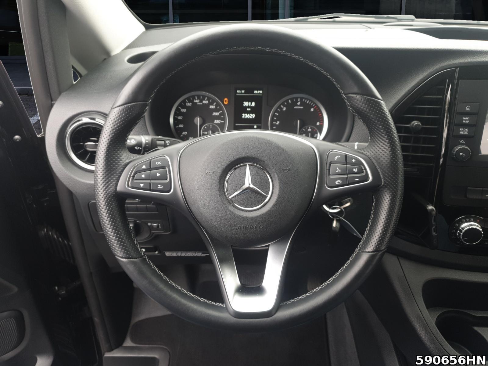 Fahrzeugabbildung Mercedes-Benz V 220 d Marco Polo Activity AHK*Standh*Glasdach