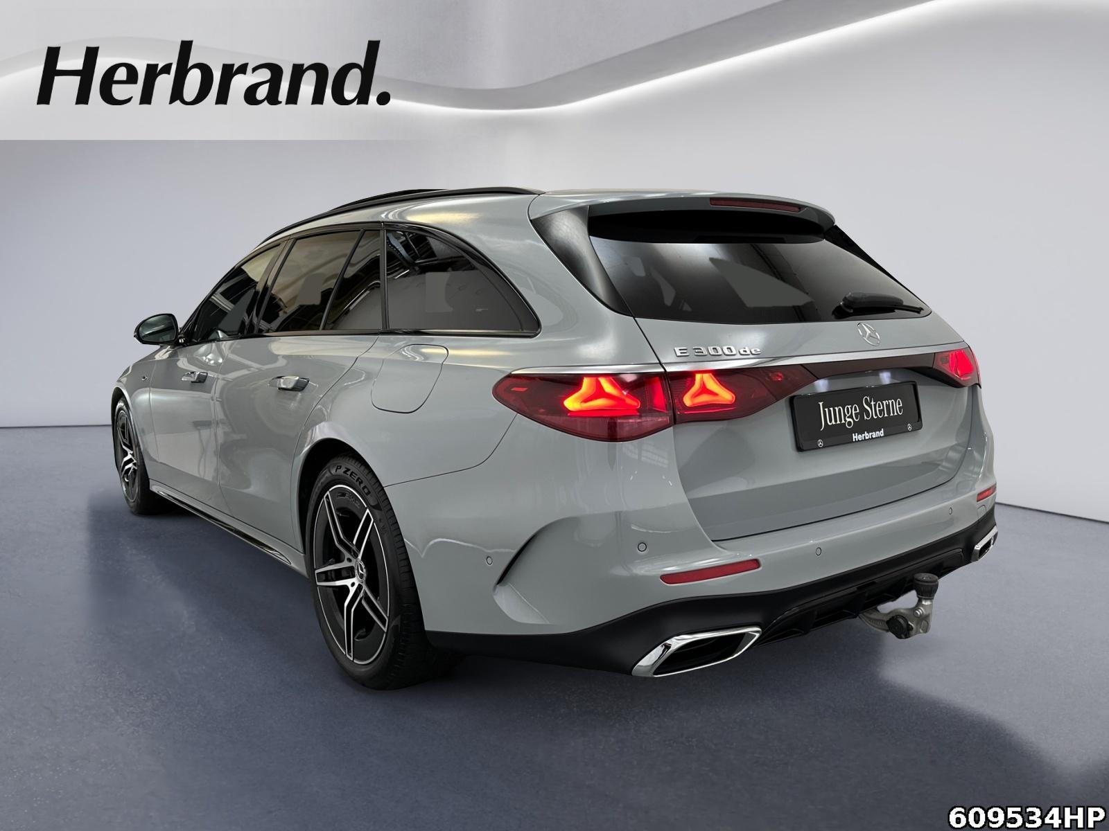 Fahrzeugabbildung Mercedes-Benz E 300 T AMG Burmester 4D Panorama AHK Nightp.