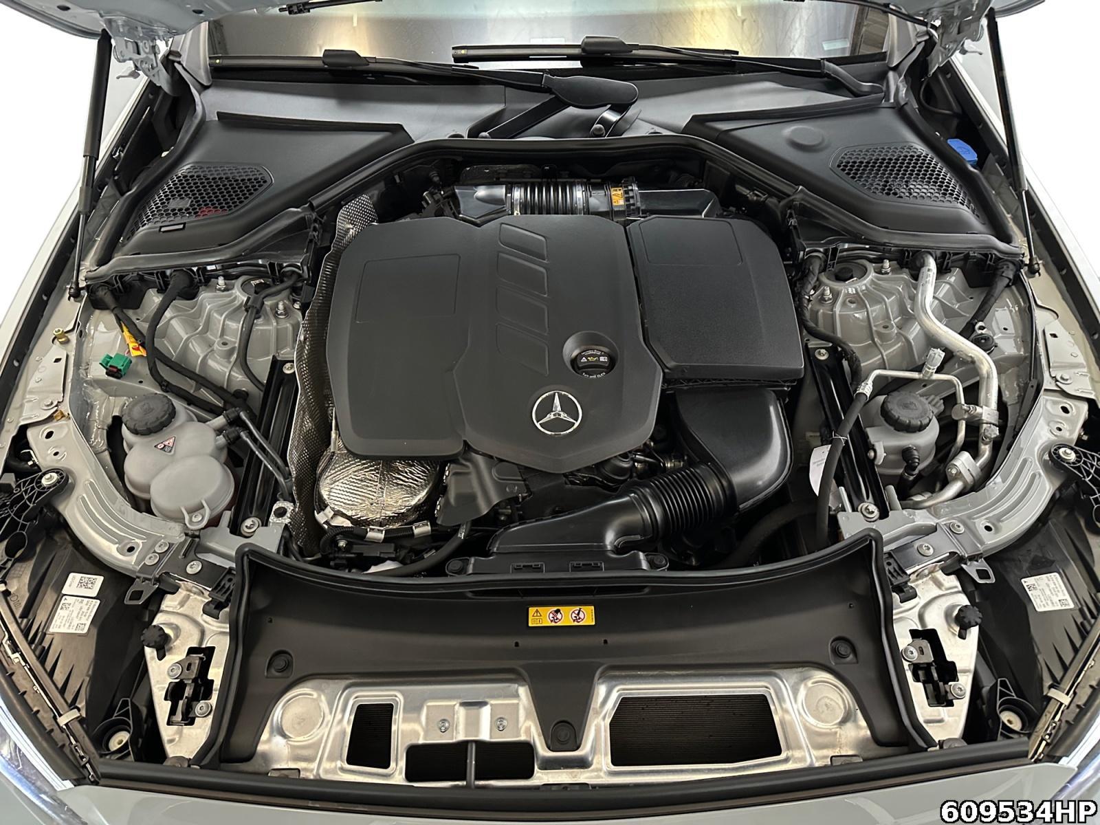 Fahrzeugabbildung Mercedes-Benz E 300 T AMG Burmester 4D Panorama AHK Nightp.