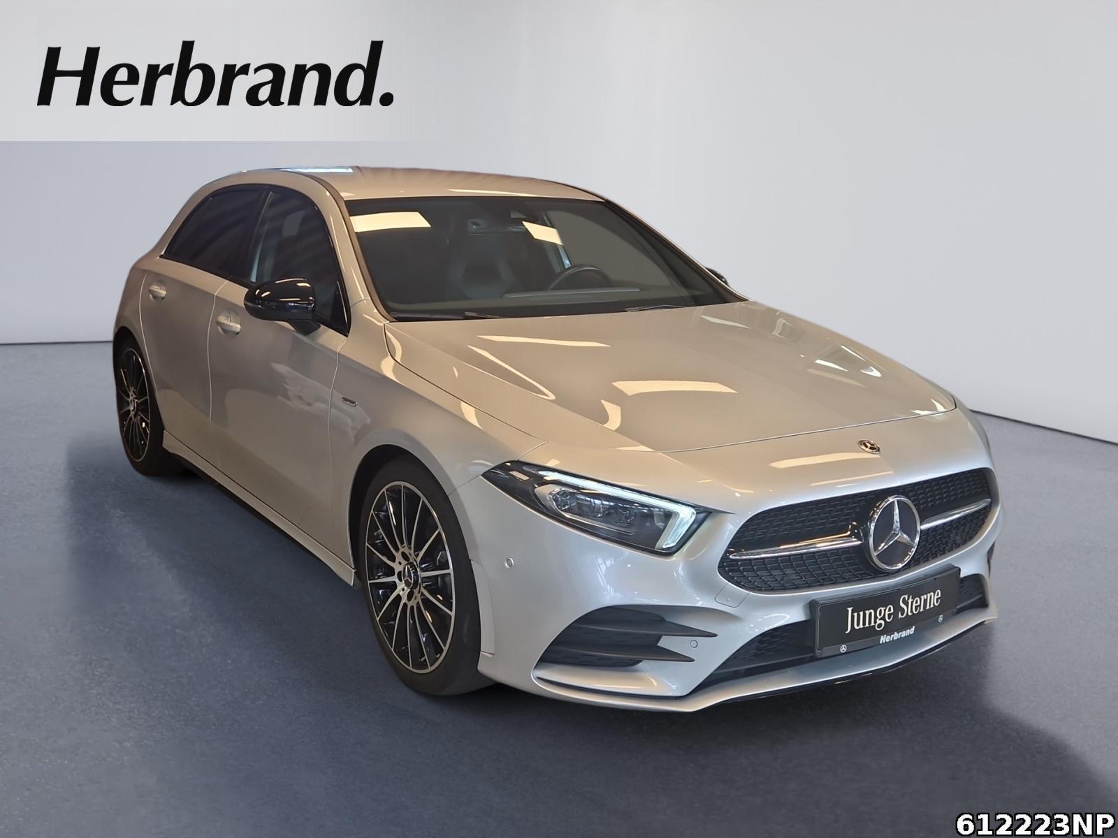Fahrzeugabbildung Mercedes-Benz A 200 AMG Line Edition 2021 AHK Night Multibeam