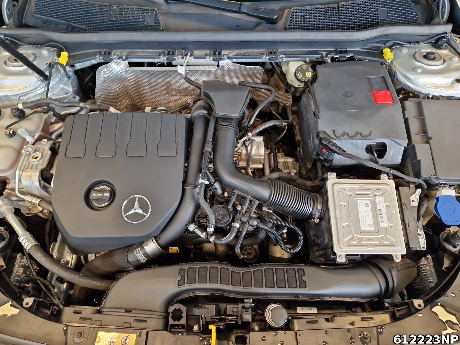 Fahrzeugabbildung Mercedes-Benz A 200 AMG Line Edition 2021 AHK Night Multibeam