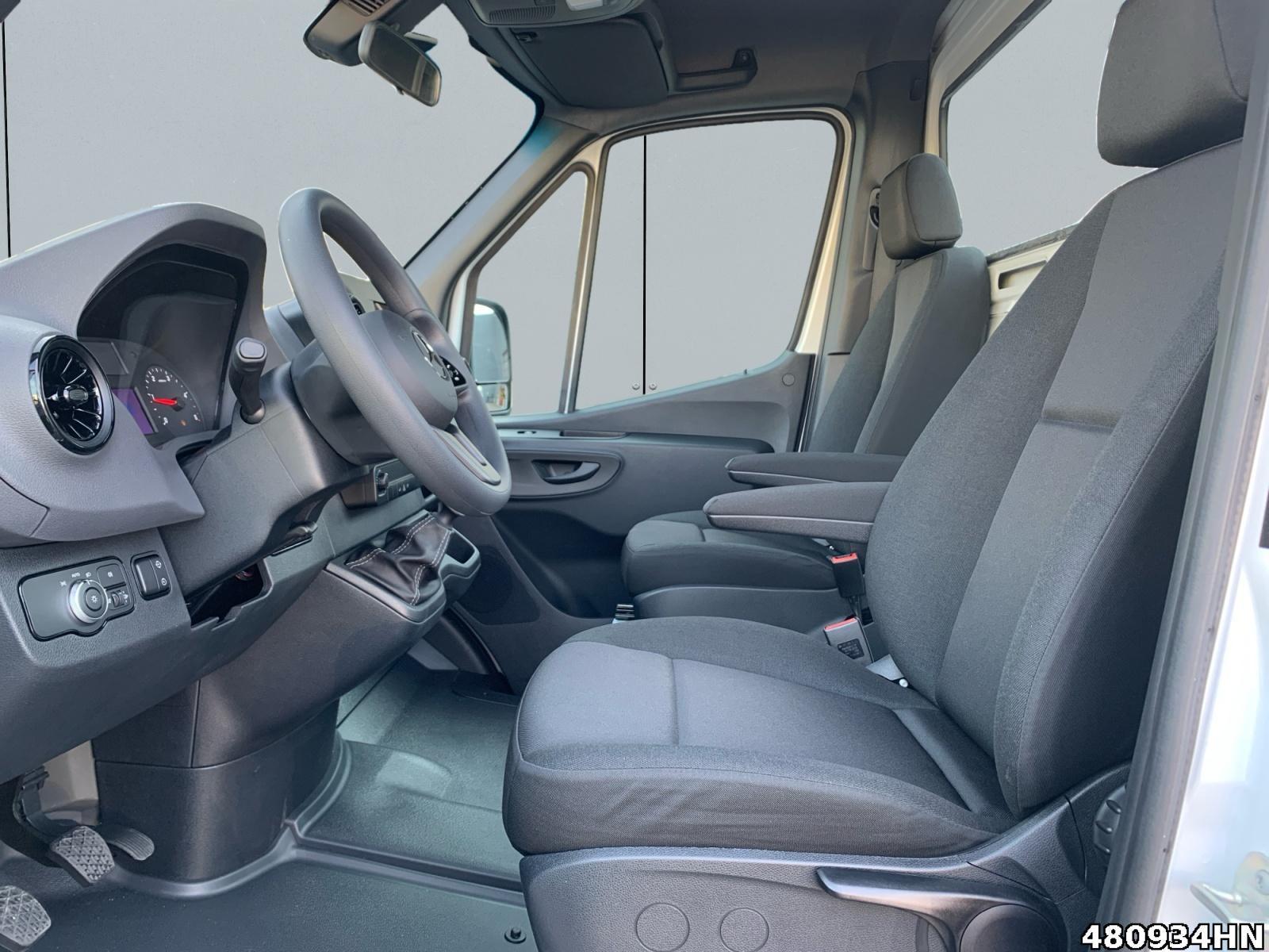 Fahrzeugabbildung Mercedes-Benz Sprinter 315 *LEITERTRÄGER*2 SITZER*MBUX*DAB*