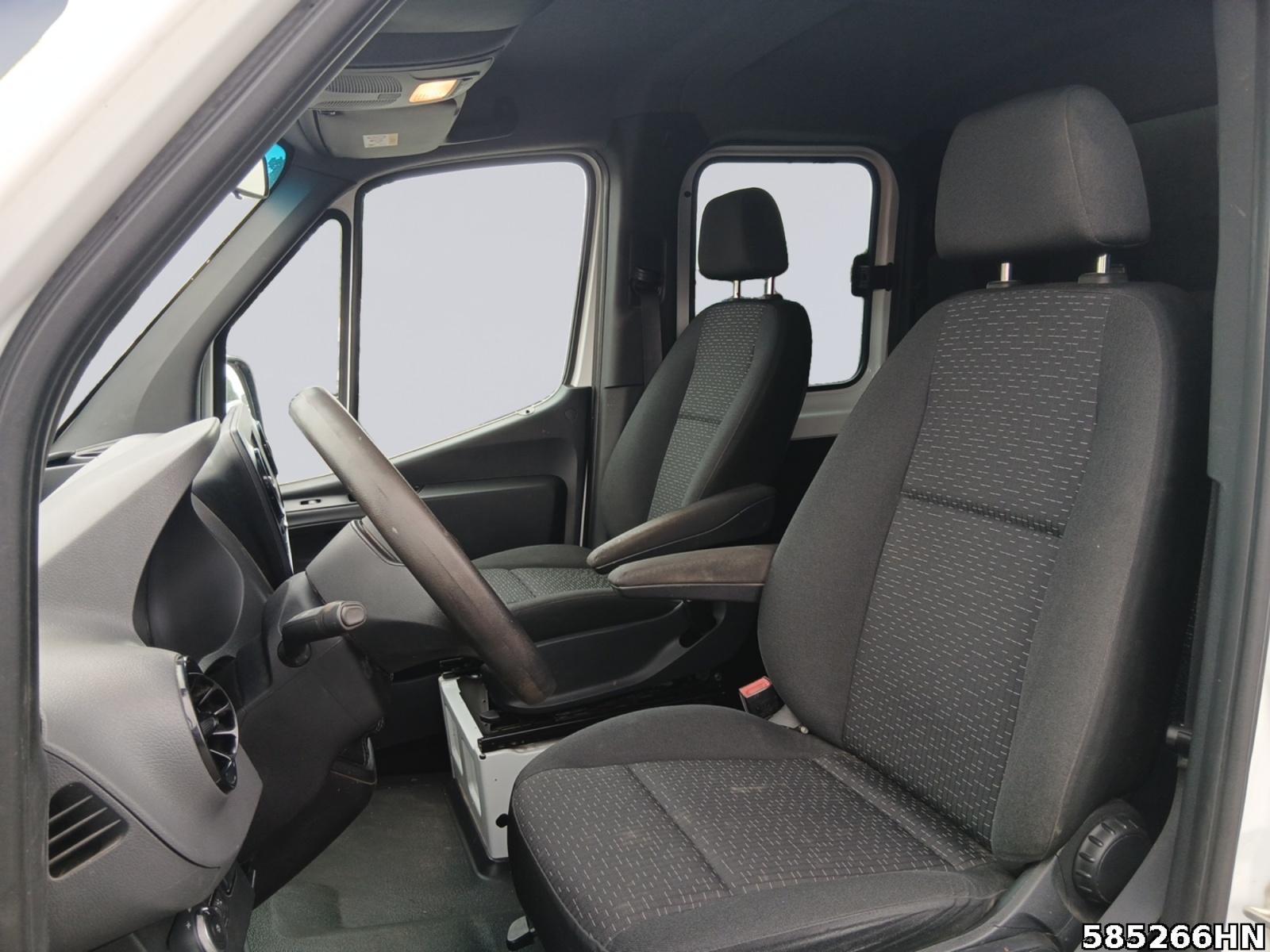 Fahrzeugabbildung Mercedes-Benz Sprinter 314 CDI DOKA Standh*AHK*MBUX*Navi*KLim